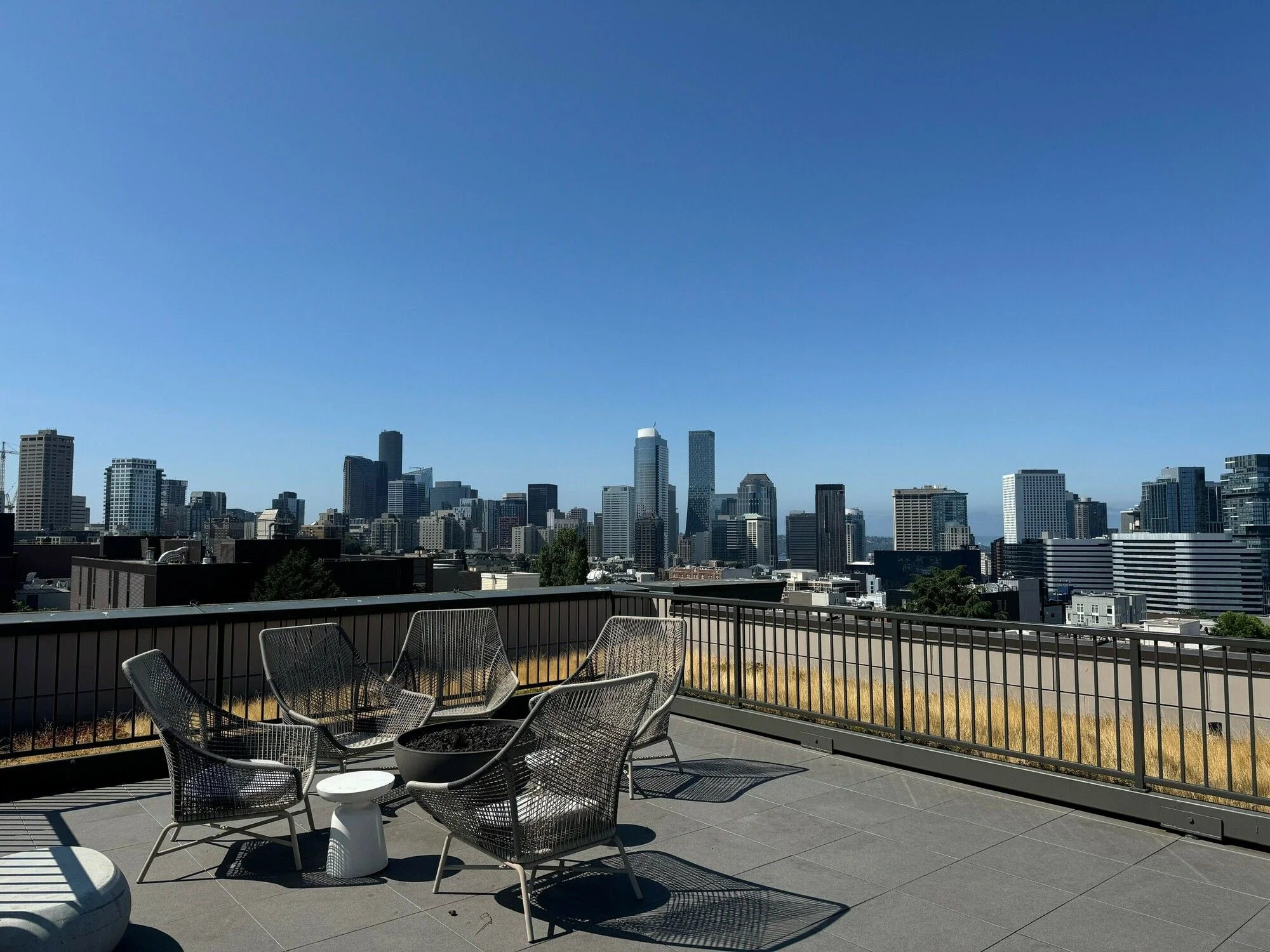 101 Broadway Apartments — Lease in Seattle, WA, photo 1 of 1