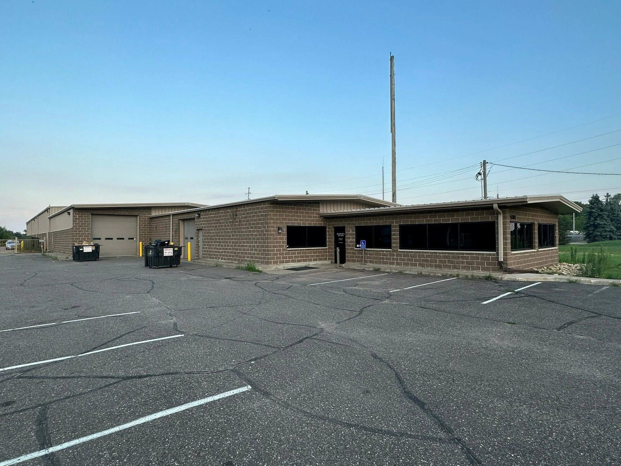 15587 Forest Blvd N — Lease in Hugo, MN, photo 1 of 3