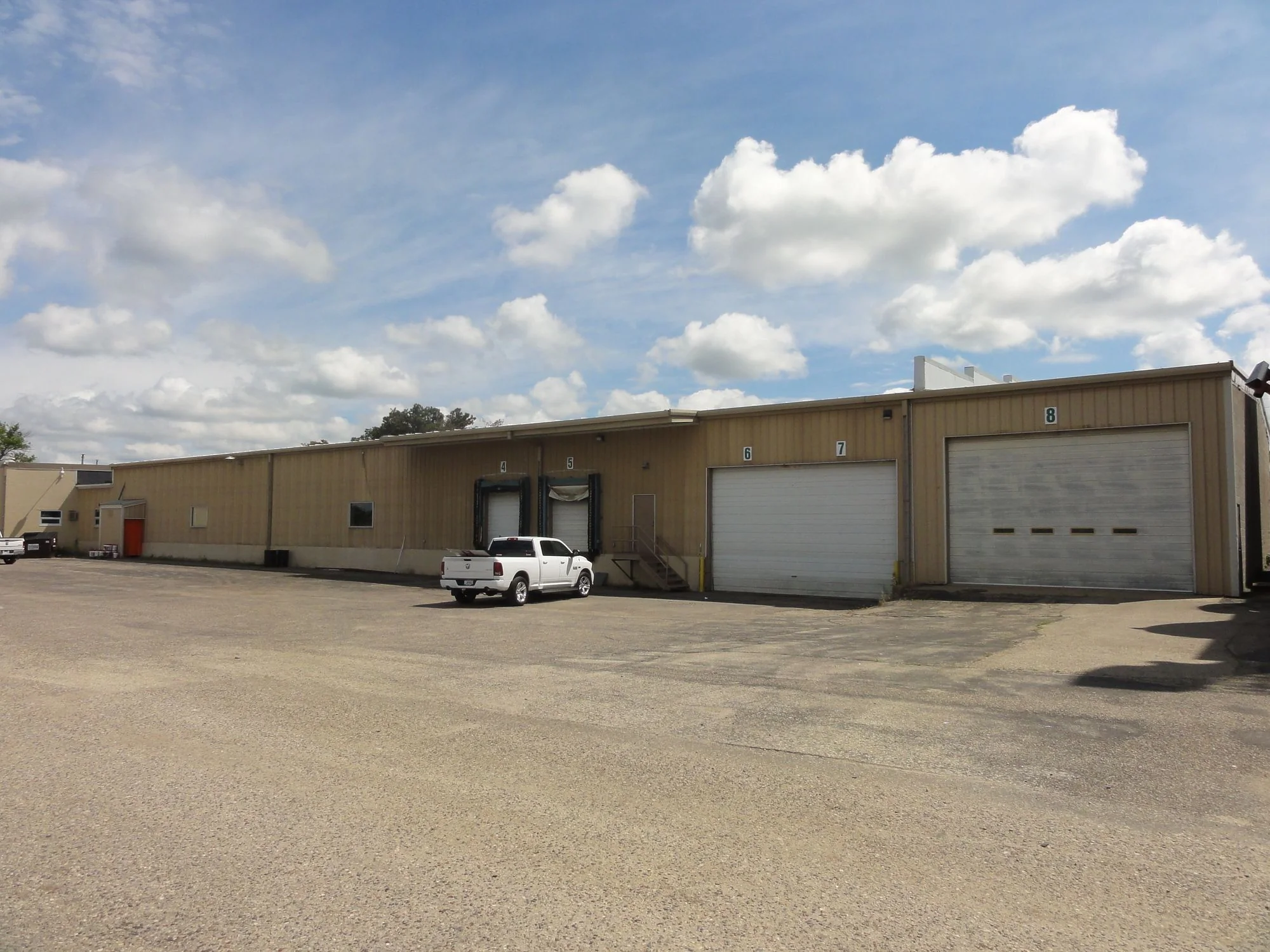 7800 E Cty Rd 101 — Lease in Shakopee, MN, photo 2 of 2