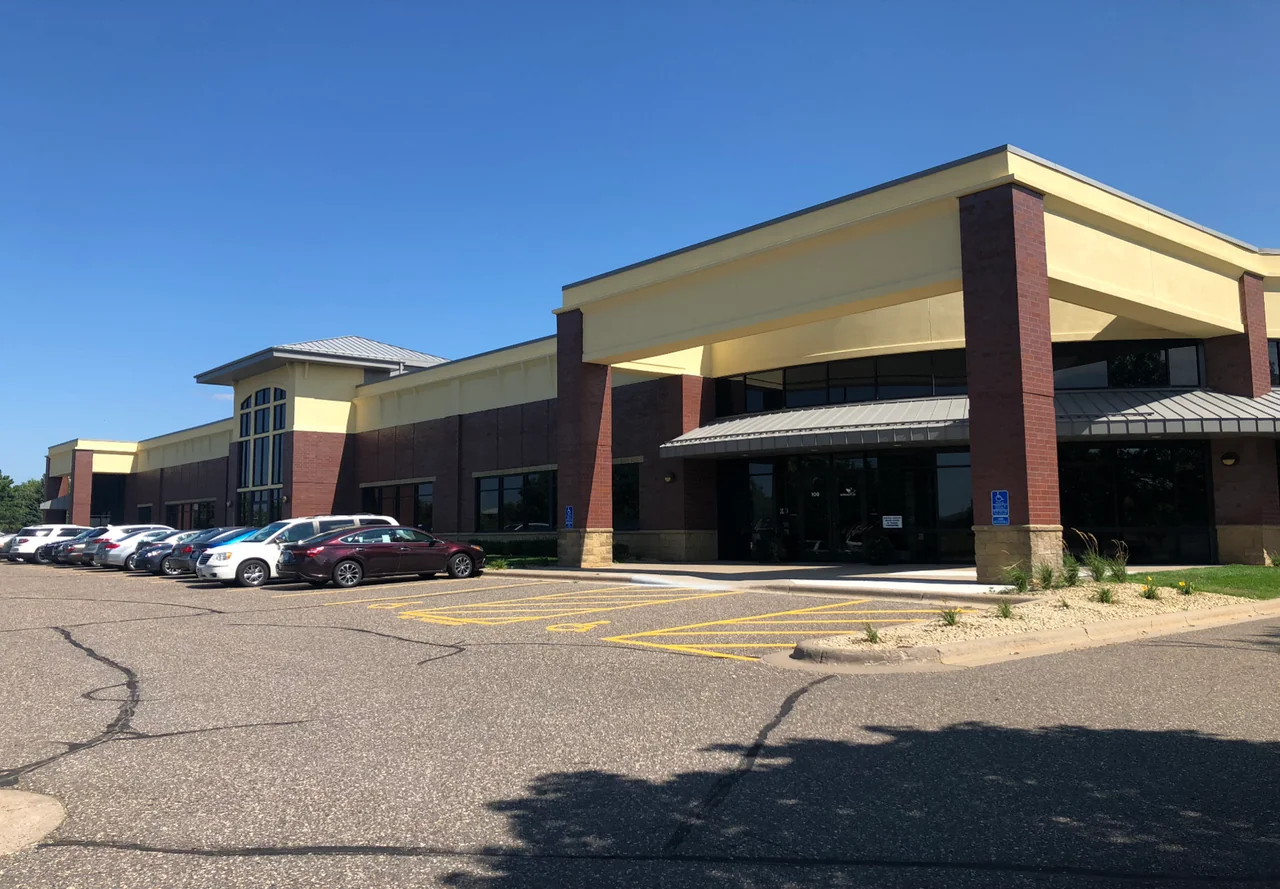 Rice Creek Business Center I — Lease in Shoreview, MN, photo 1 of 8