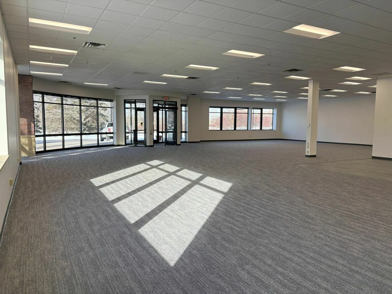 Rice Creek Business Center I — Lease in Shoreview, MN, photo 4 of 8