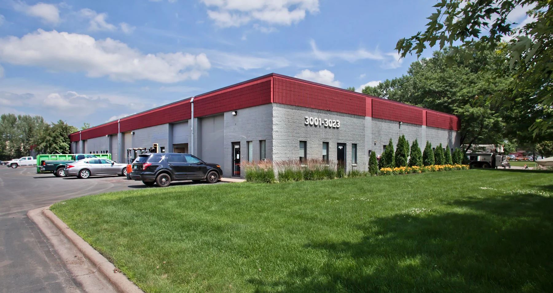 3001-3023 82nd Ln NE — Lease in Blaine, MN, photo 3 of 6