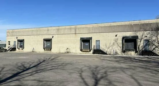 9865 10th Ave N — Lease in Plymouth, MN, photo 3 of 5