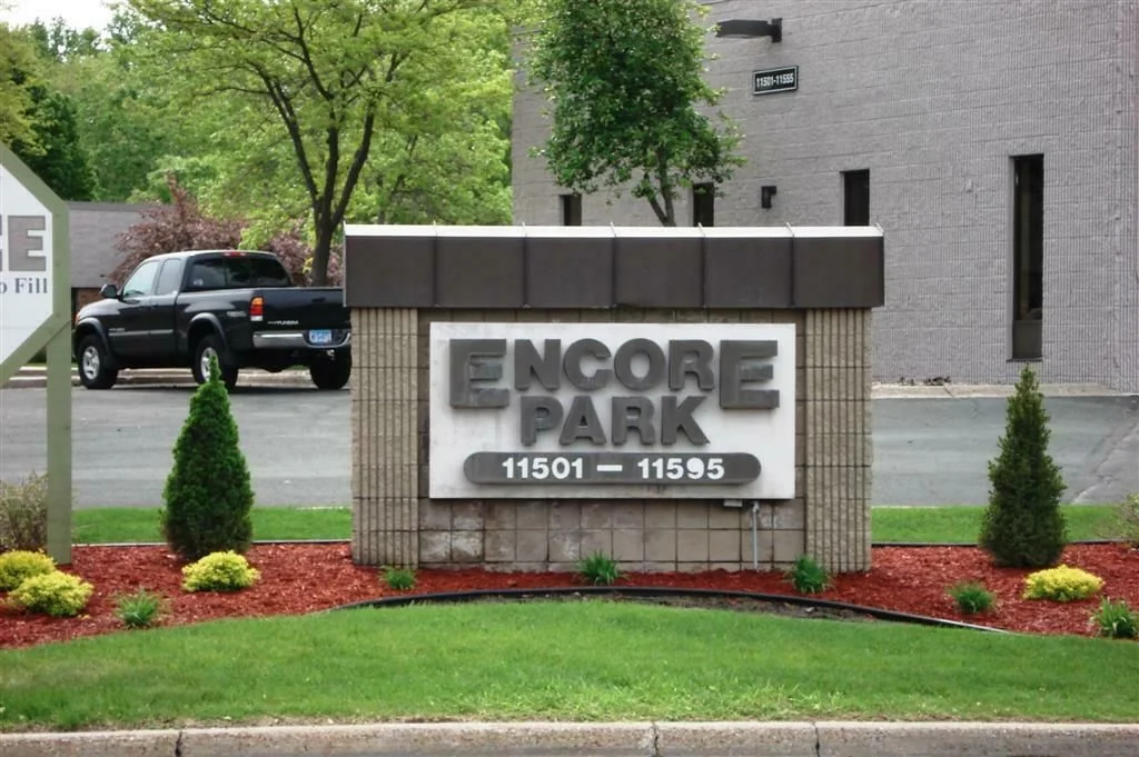 11501-11595 K-TEL DRIVE — Lease in Minnetonka, MN, photo 3 of 7