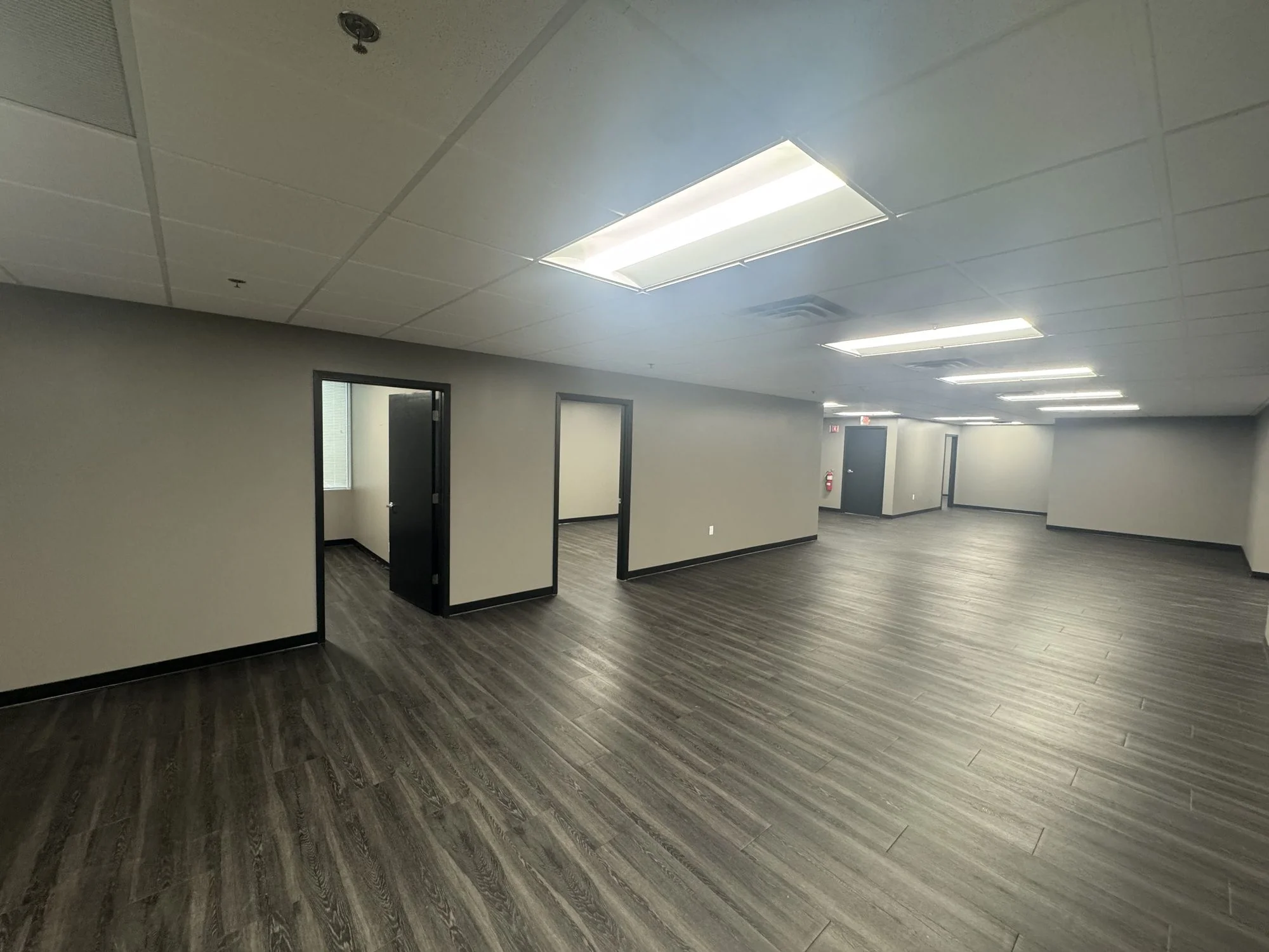Edina Commons — Lease in Edina, MN, photo 6 of 8