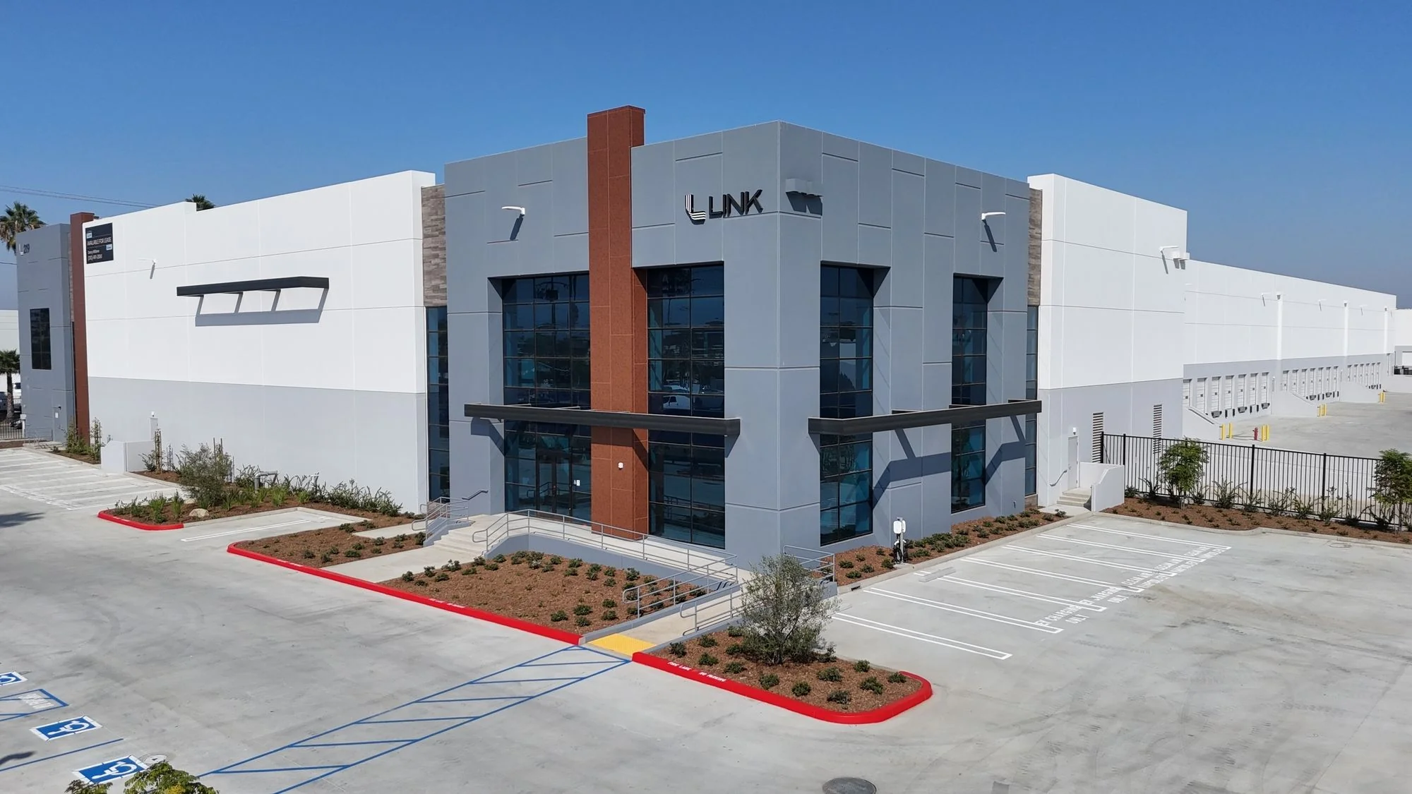 Pinyon Pointe — Lease in Carson, CA, photo 2 of 2