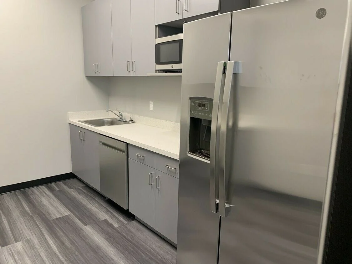 2300 Camp Creek — Lease in College Park, GA, photo 1 of 8