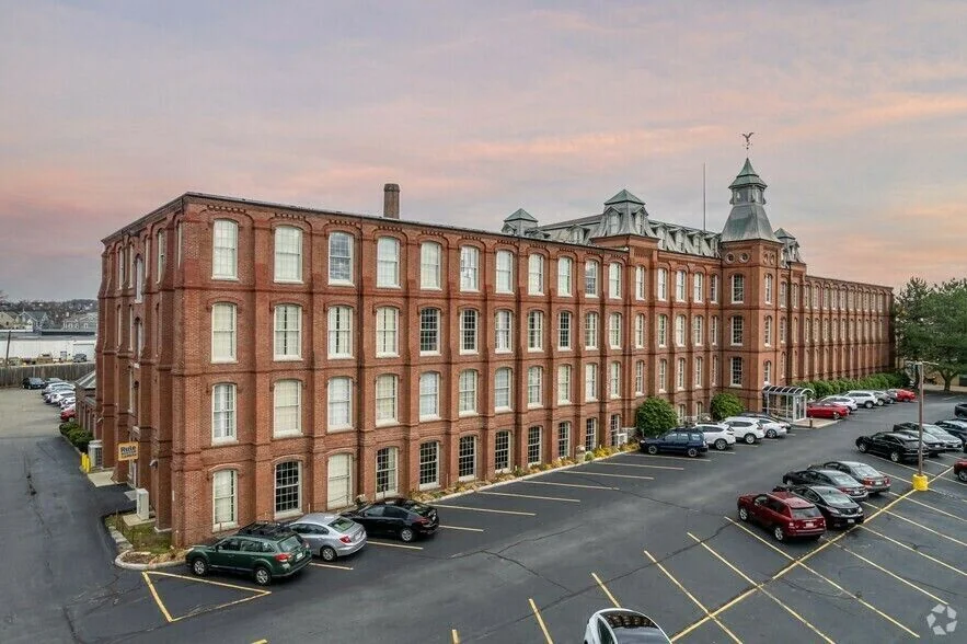 320 Nevada Street — Lease in Newton, MA, photo 1 of 1