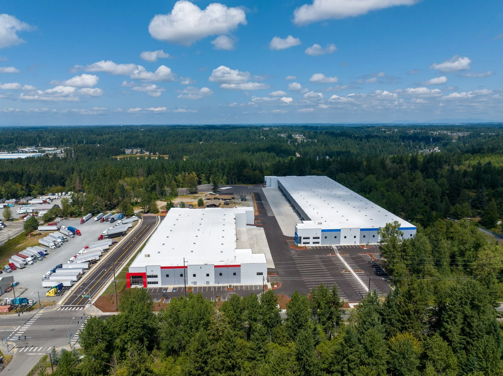 Canyon East Logistics - Columbia Building — Lease in Puyallup, WA, photo 1 of 1