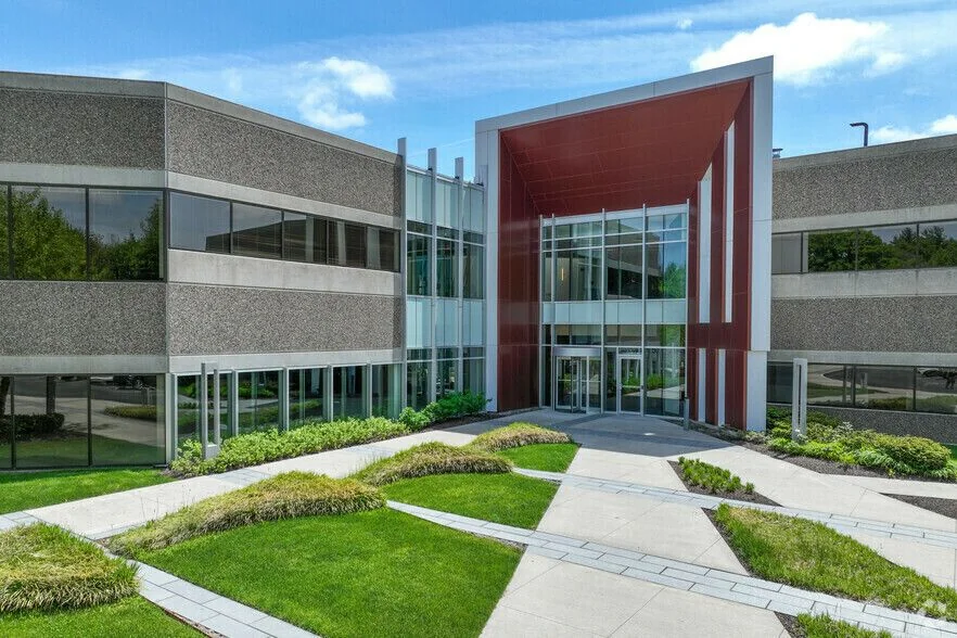 5 Technology Park Dr — Lease in Westford, MA, photo 1 of 1