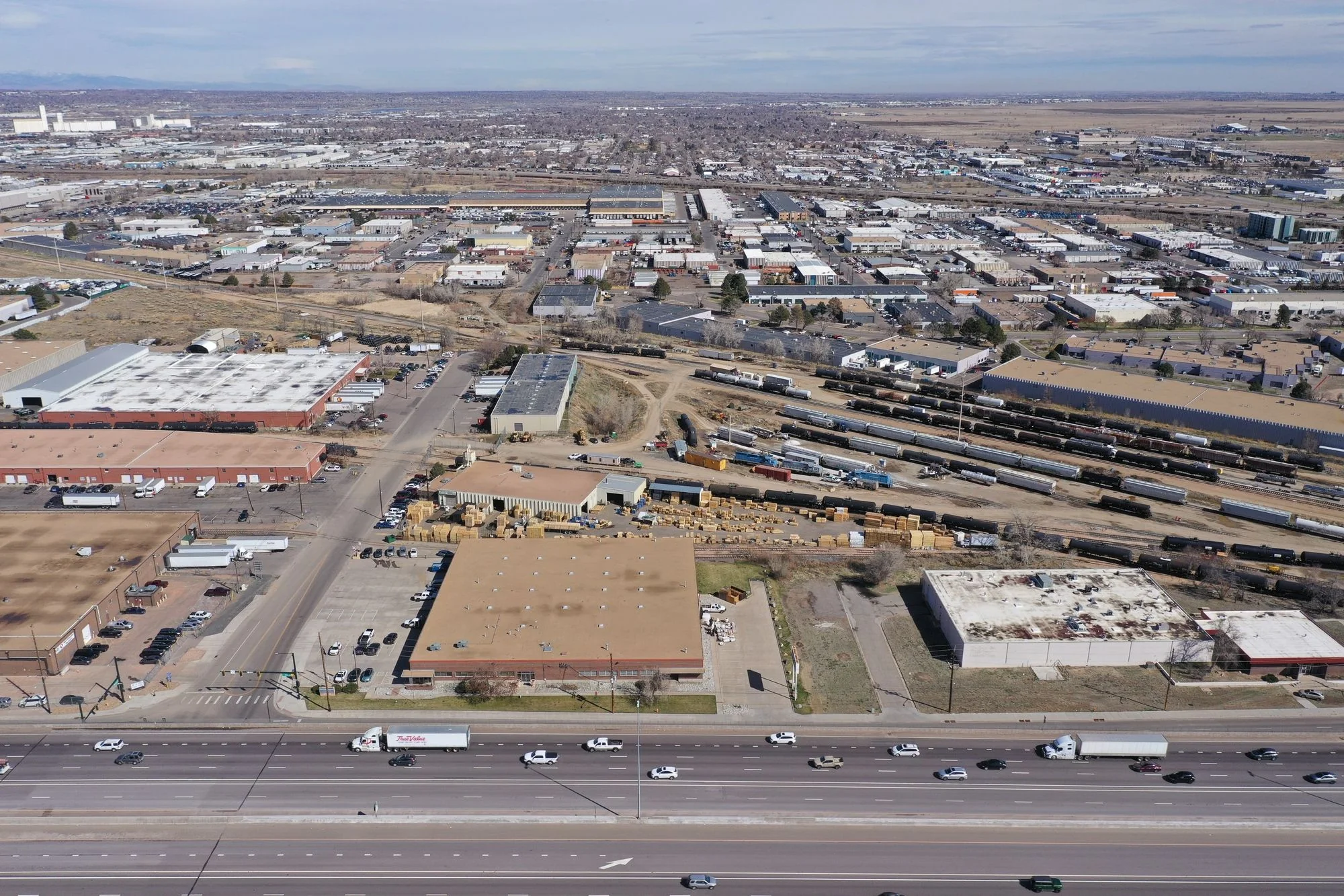 4600 Monaco Street — Lease in Denver, CO, photo 2 of 3