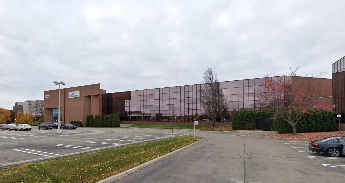 Troy Place — Lease in Troy, MI, photo 2 of 4