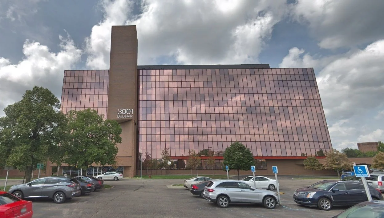 Troy Place — Lease in Troy, MI, photo 3 of 4