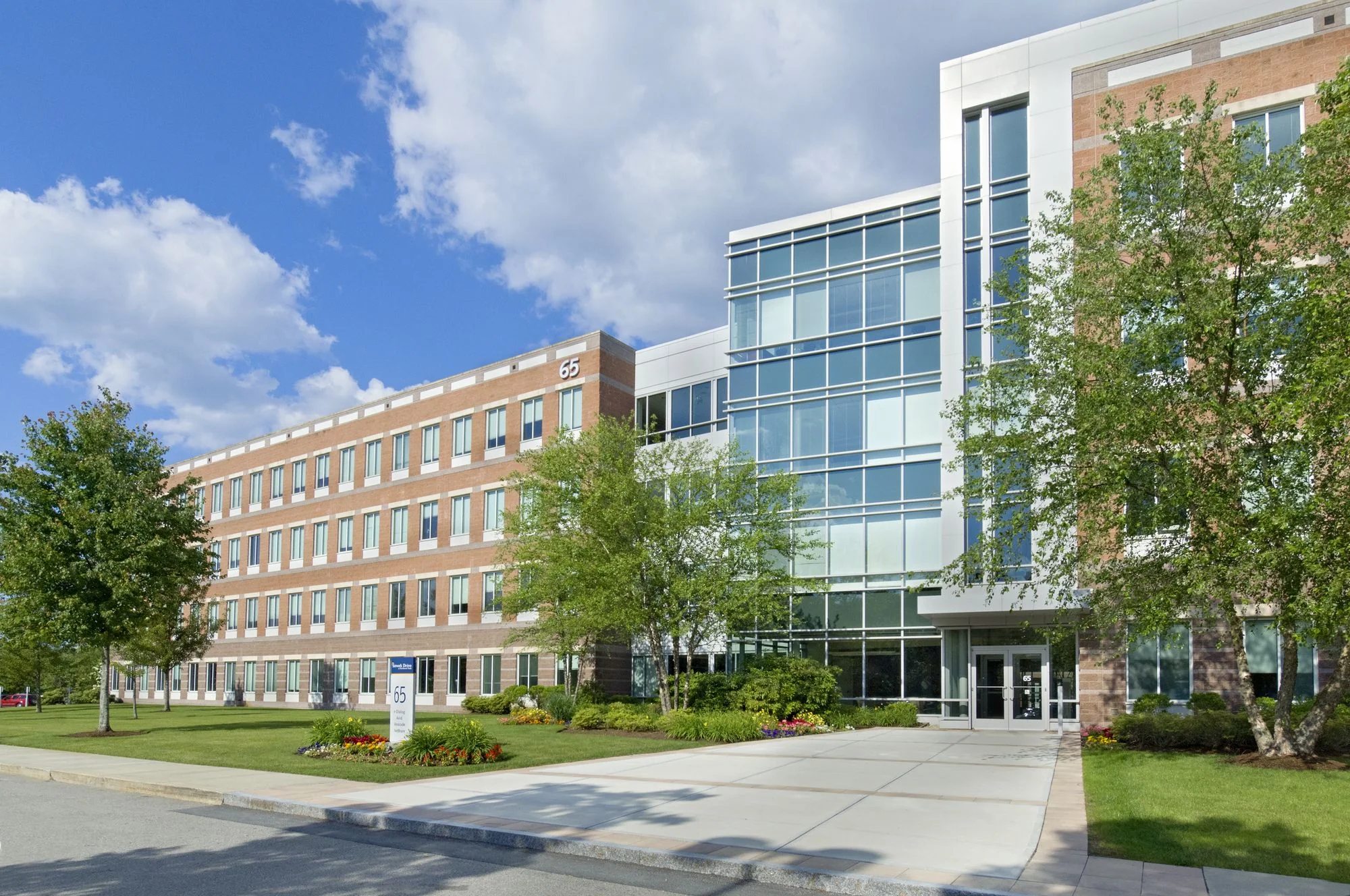 65 Blue Sky Drive — Lease in Burlington, MA, photo 1 of 1