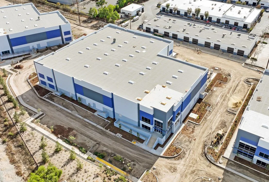 Easy Street Industrial Center — Lease in Simi Valley, CA, photo 4 of 5