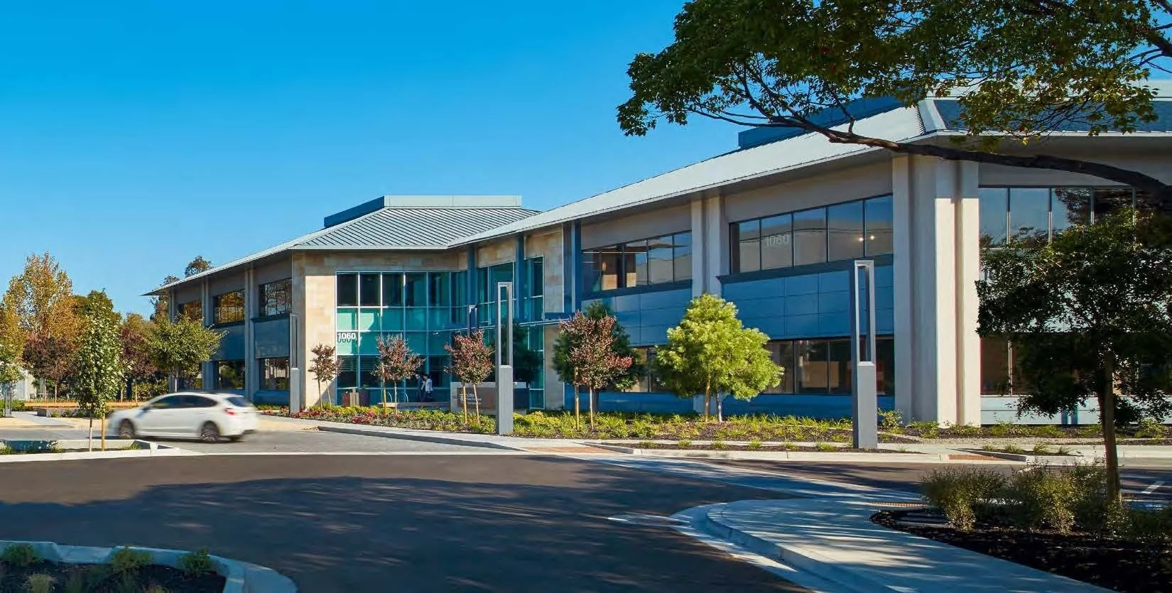 Menlo Place Office Park — Lease in Menlo Park, CA, photo 1 of 5