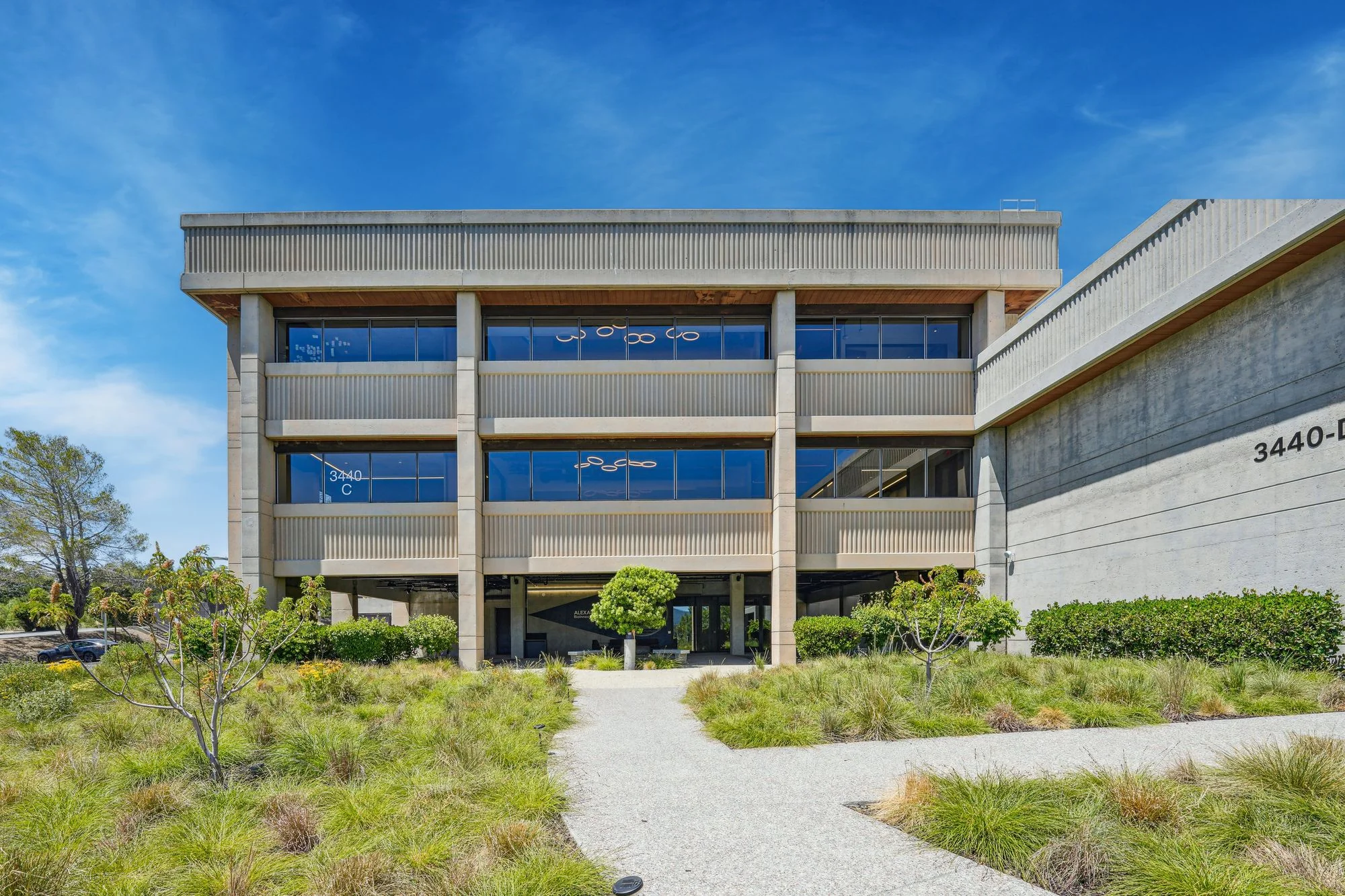 ALEXANDRIA HILLVIEW CAMPUS — Lease in Palo Alto, CA, photo 3 of 3