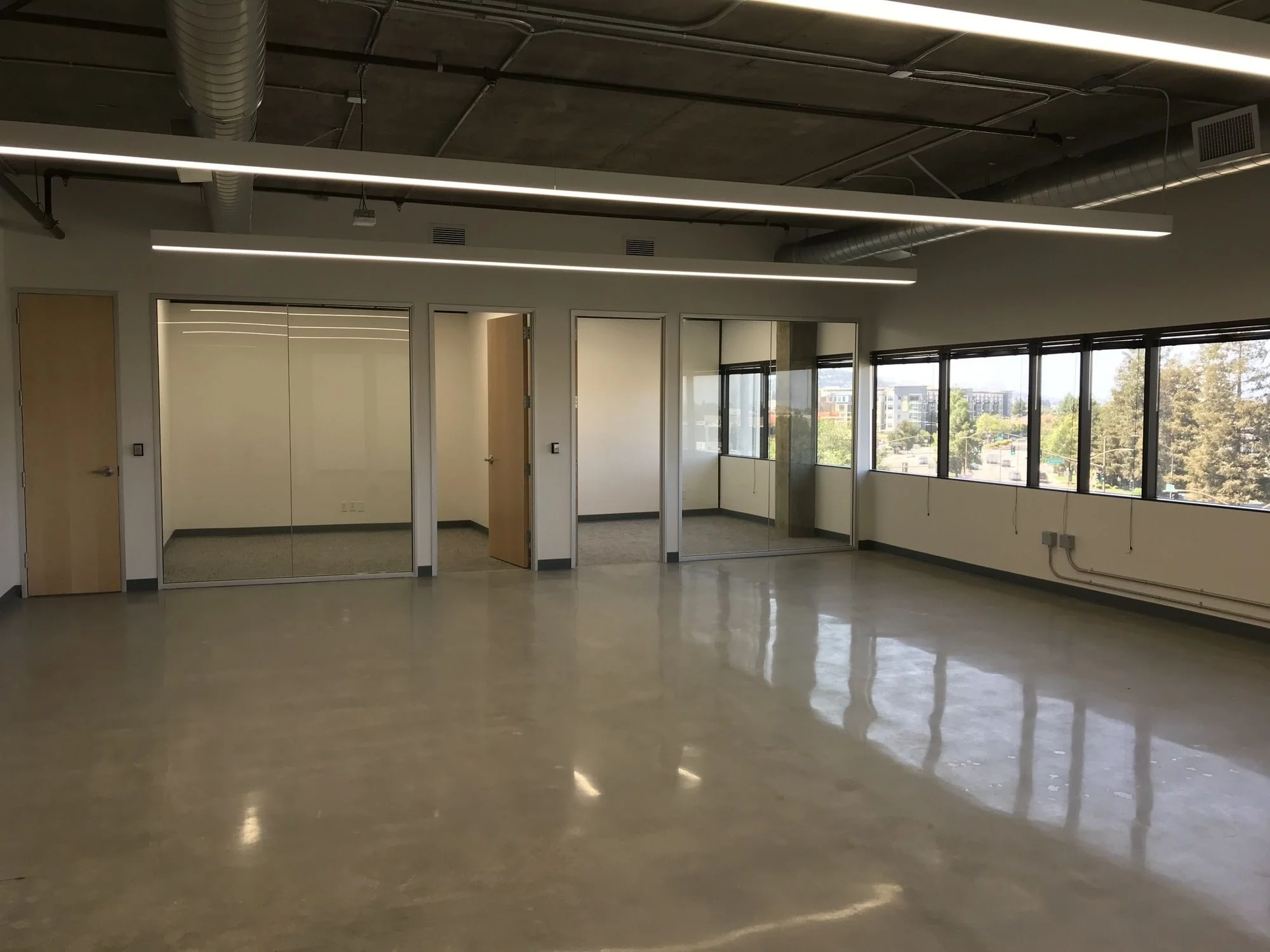 900 Veterans Blvd — Lease in Redwood City, CA, photo 2 of 5