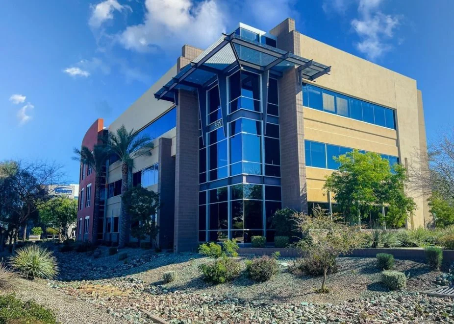 The Reserve at San Tan - 335 Building — Lease in Gilbert, AZ, photo 1 of 2