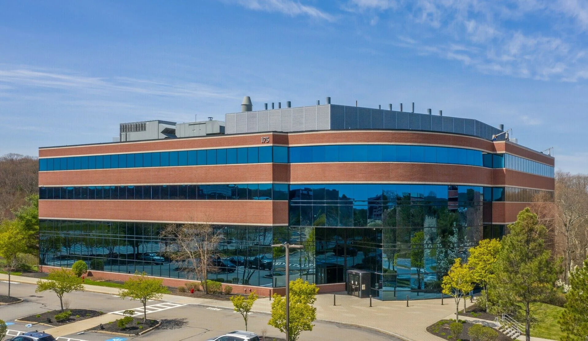 The Labs at 990 - 175 Crossing — Lease in Framingham, MA, photo 1 of 1
