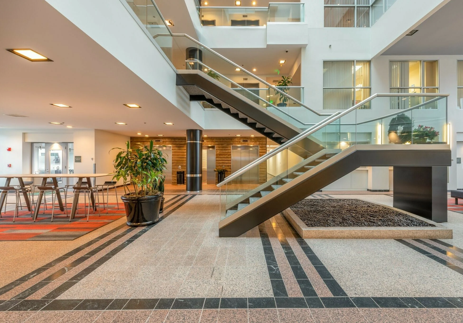 300 Crown Colony Drive — Lease in Quincy, MA, photo 3 of 4