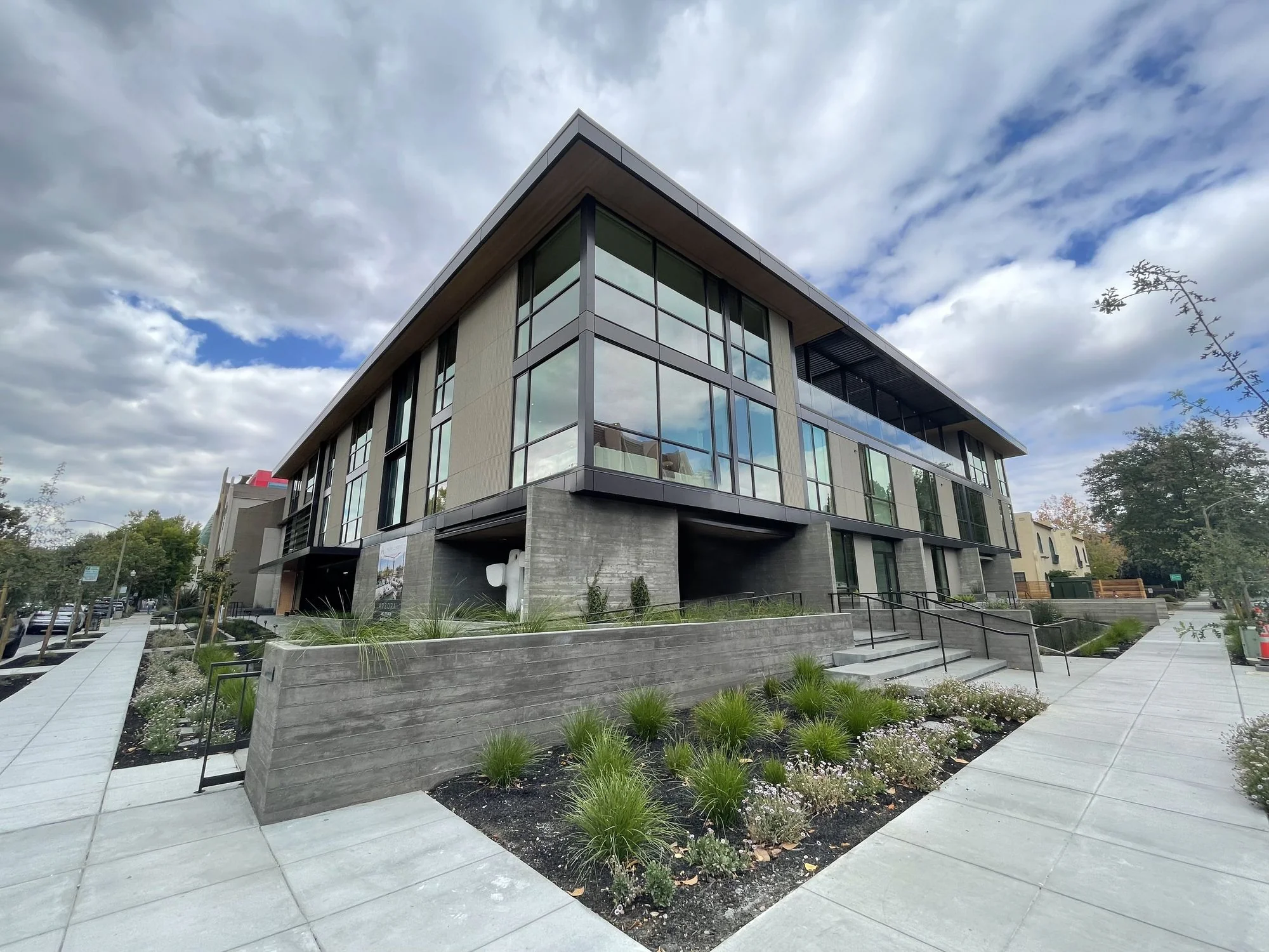 585 Hamilton Avenue — Lease in Palo Alto, CA, photo 1 of 2