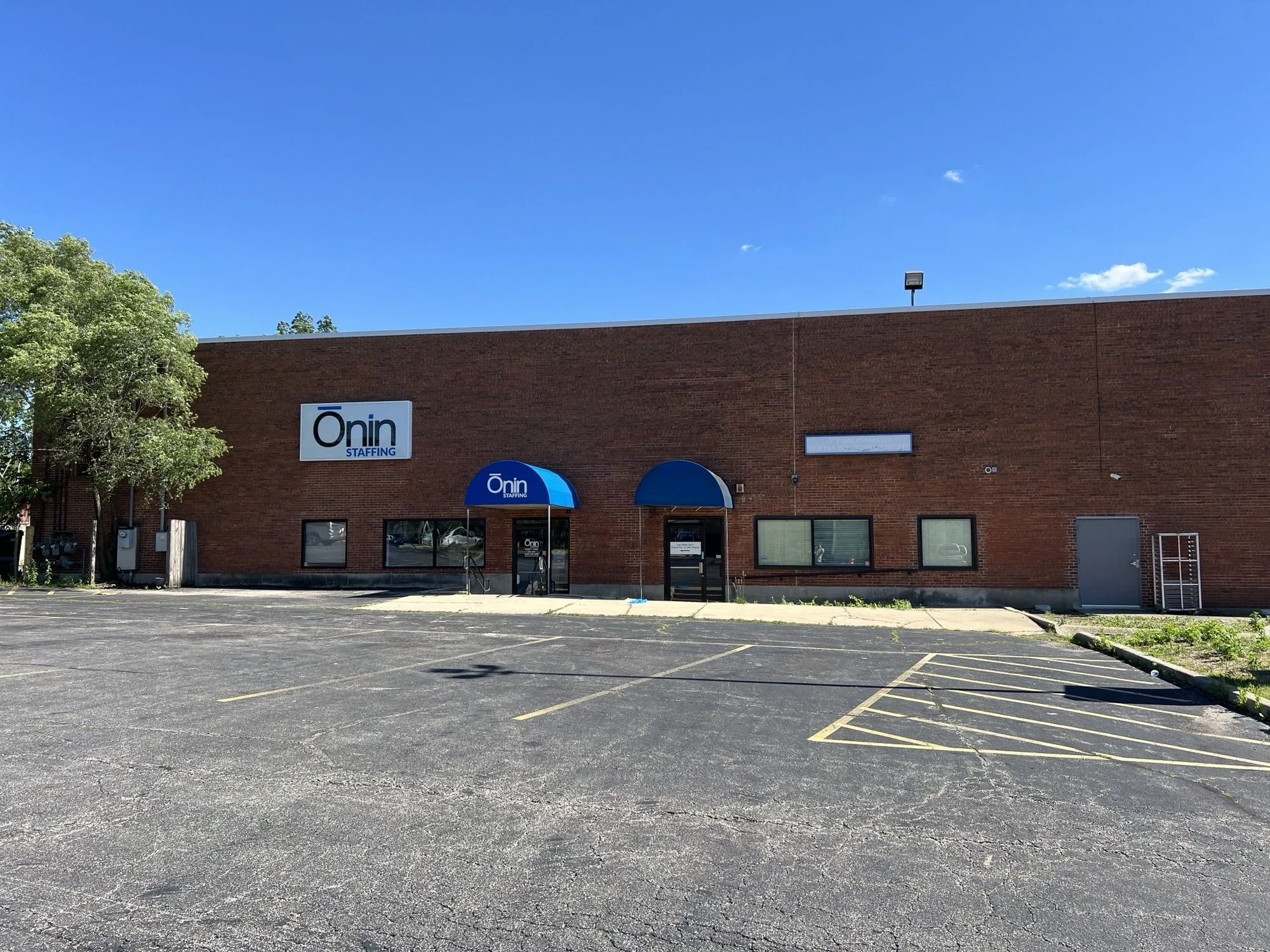 3 N Smith St — Lease in Aurora, IL, photo 1 of 1