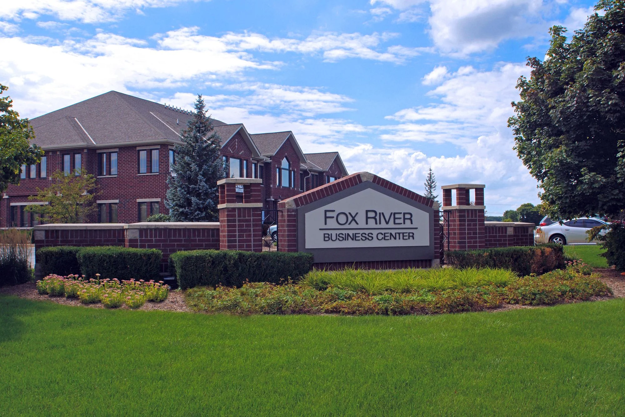 Fox River Business Center — Lease in Brookfield, WI, photo 2 of 2