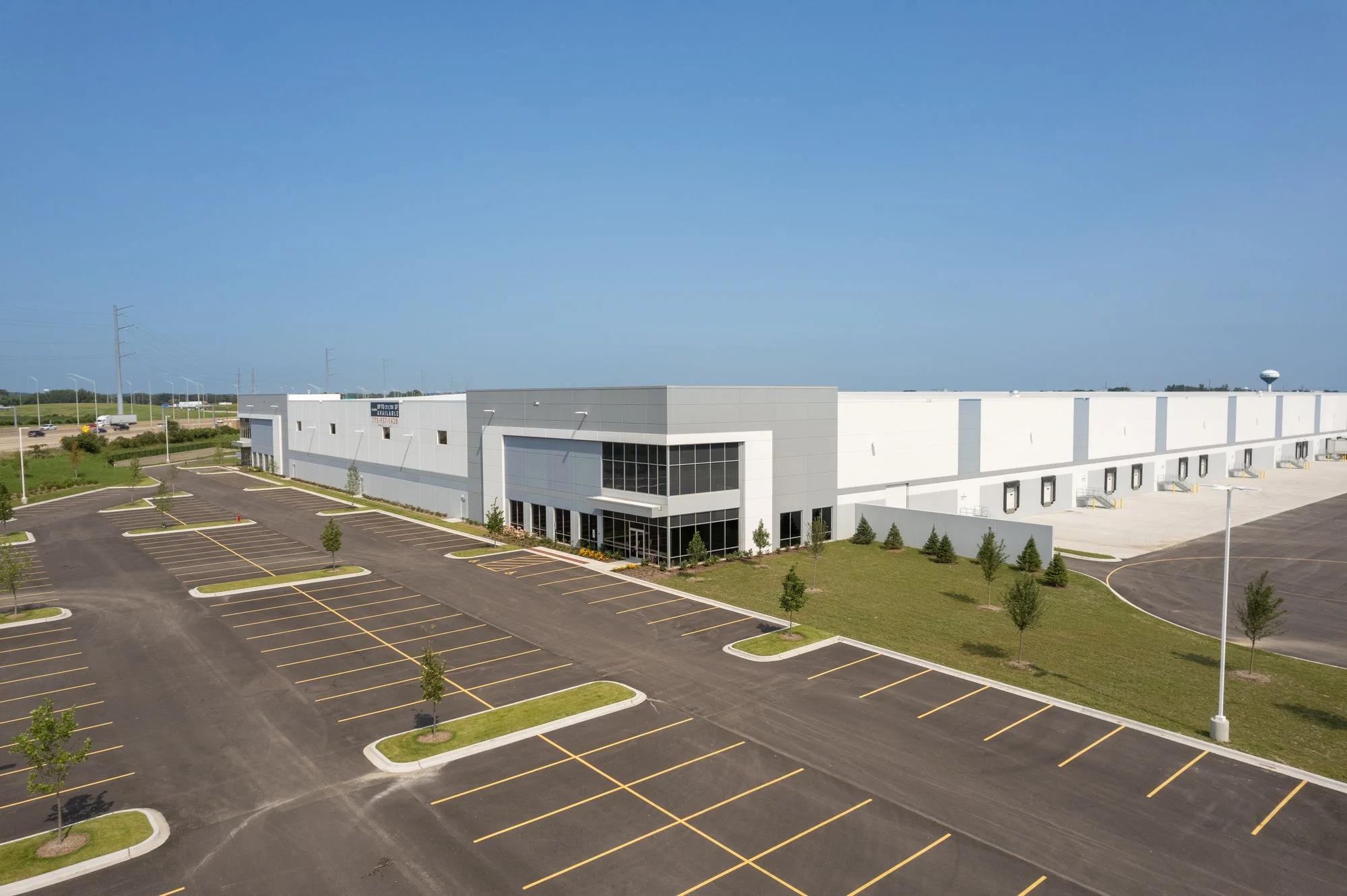 Huntley Commercial Center — Lease in Huntley, IL, photo 3 of 7