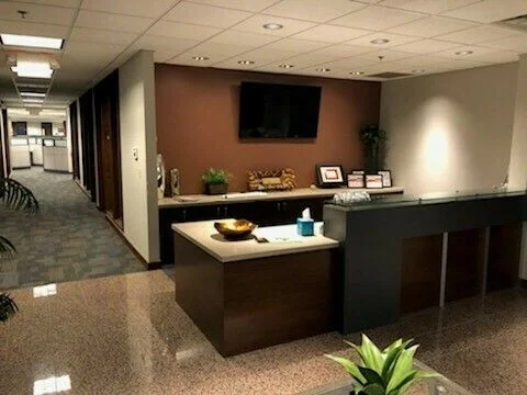 13400 Bishops Ln — Lease in Brookfield, WI, photo 2 of 7