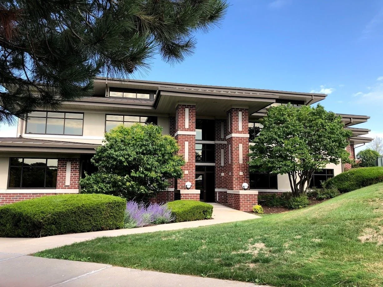 Millennium Place Office Center — Lease in Pewaukee, WI, photo 1 of 8