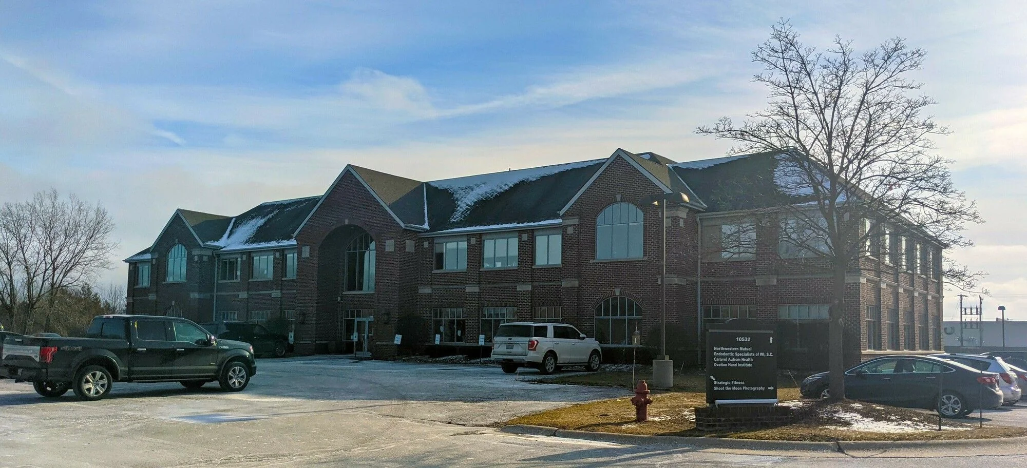 Concord Square — Lease in Mequon, WI, photo 1 of 3