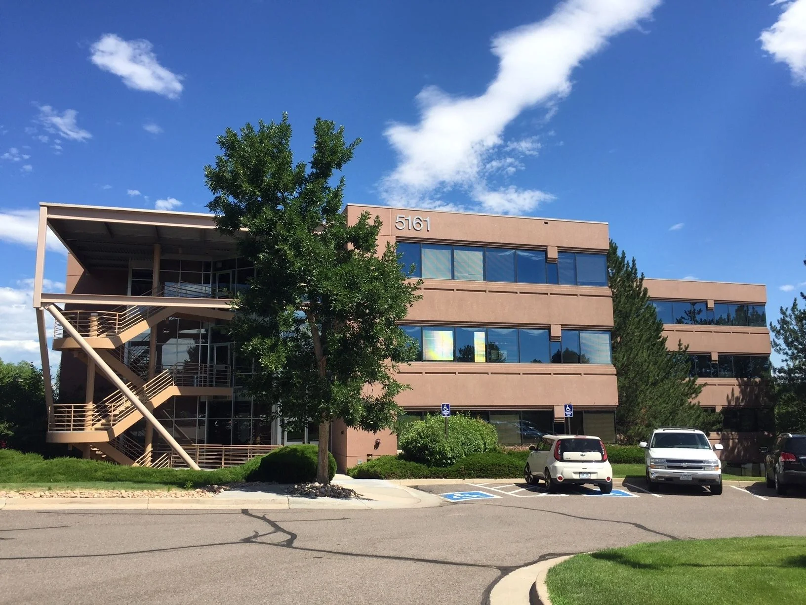 Park Arapahoe — Lease in Centennial, CO, photo 2 of 8
