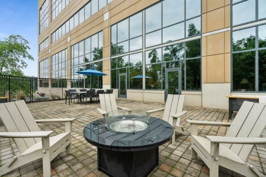 Crescent Ridge II — Lease in Minnetonka, MN, photo 8 of 8