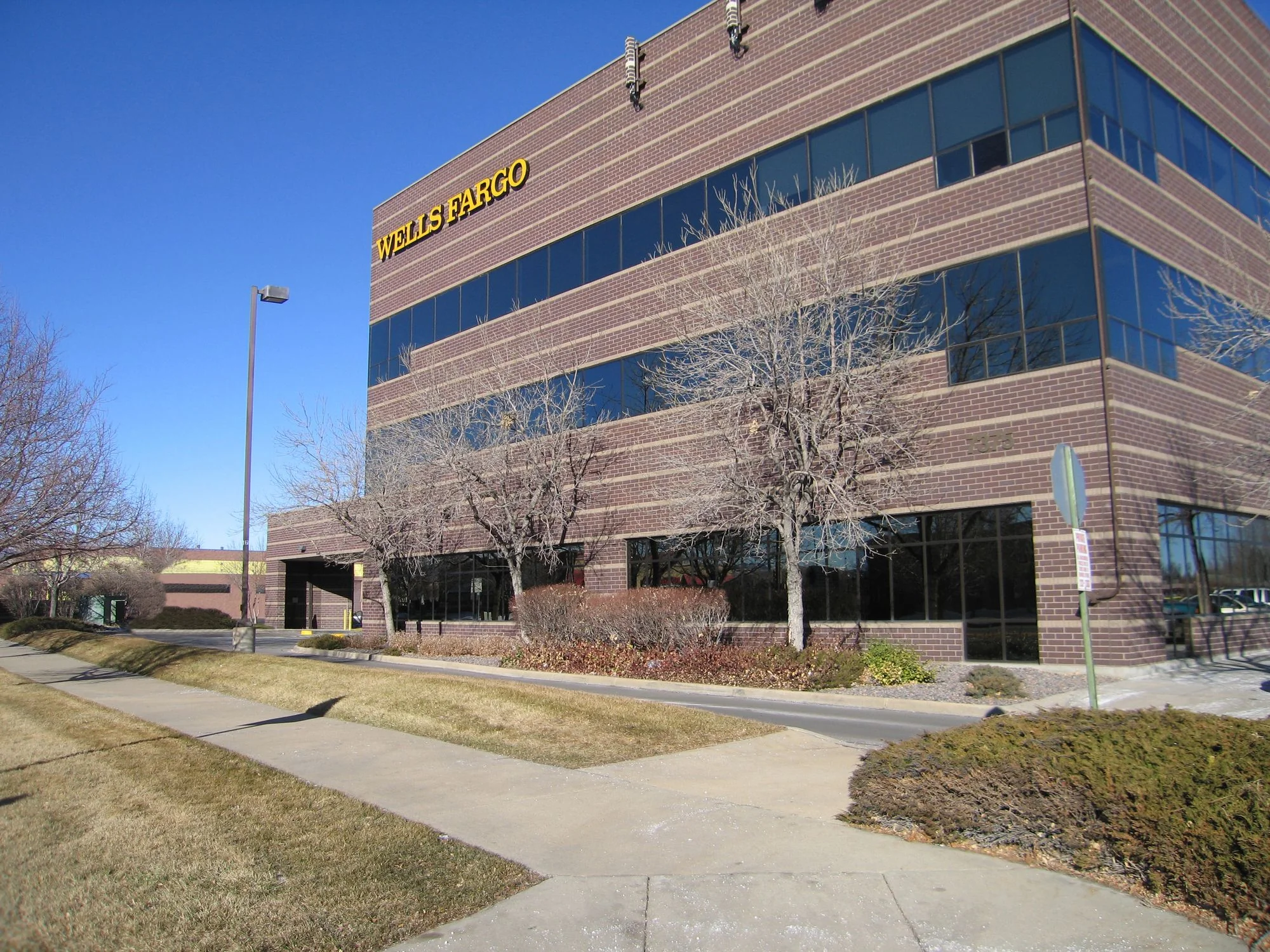 Wells Fargo Bank Building — Lease in Arvada, CO, photo 1 of 3