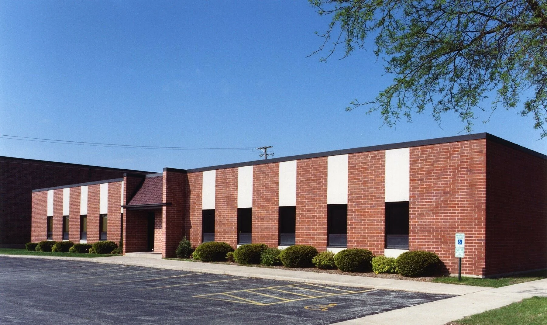 5214 Shapland Avenue — Lease in Chicago, IL, photo 1 of 2