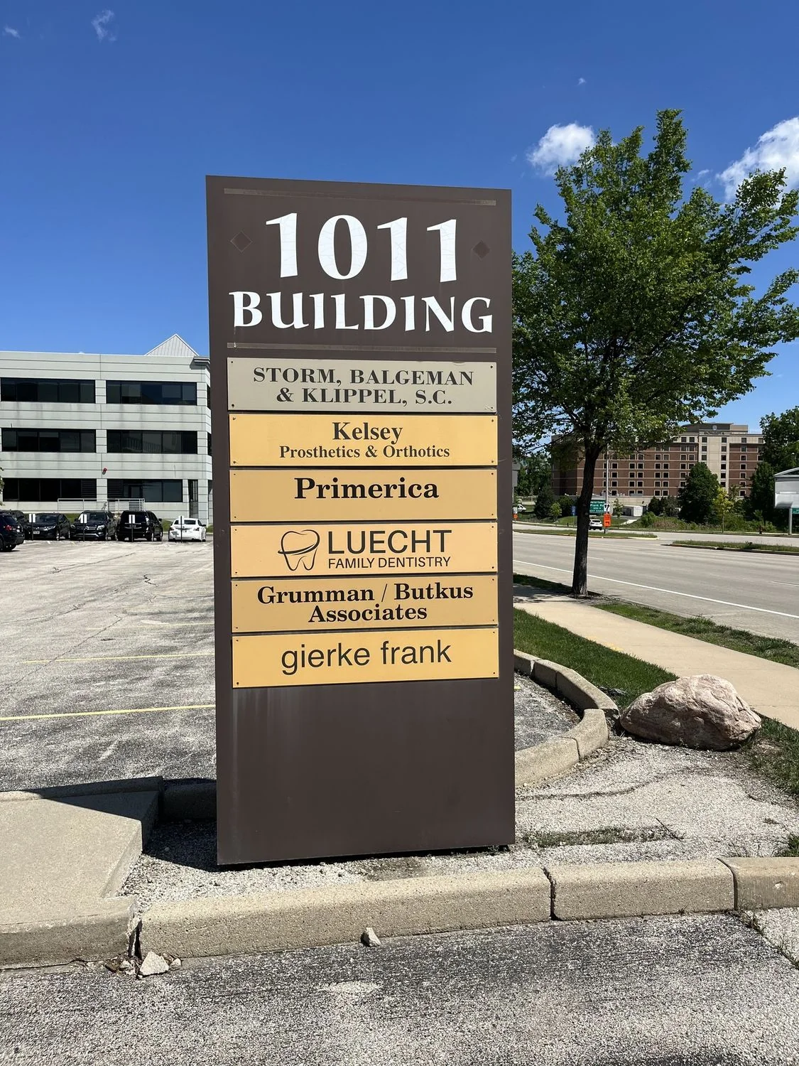 1011 N Mayfair Road — Lease in Wauwatosa, WI, photo 2 of 6