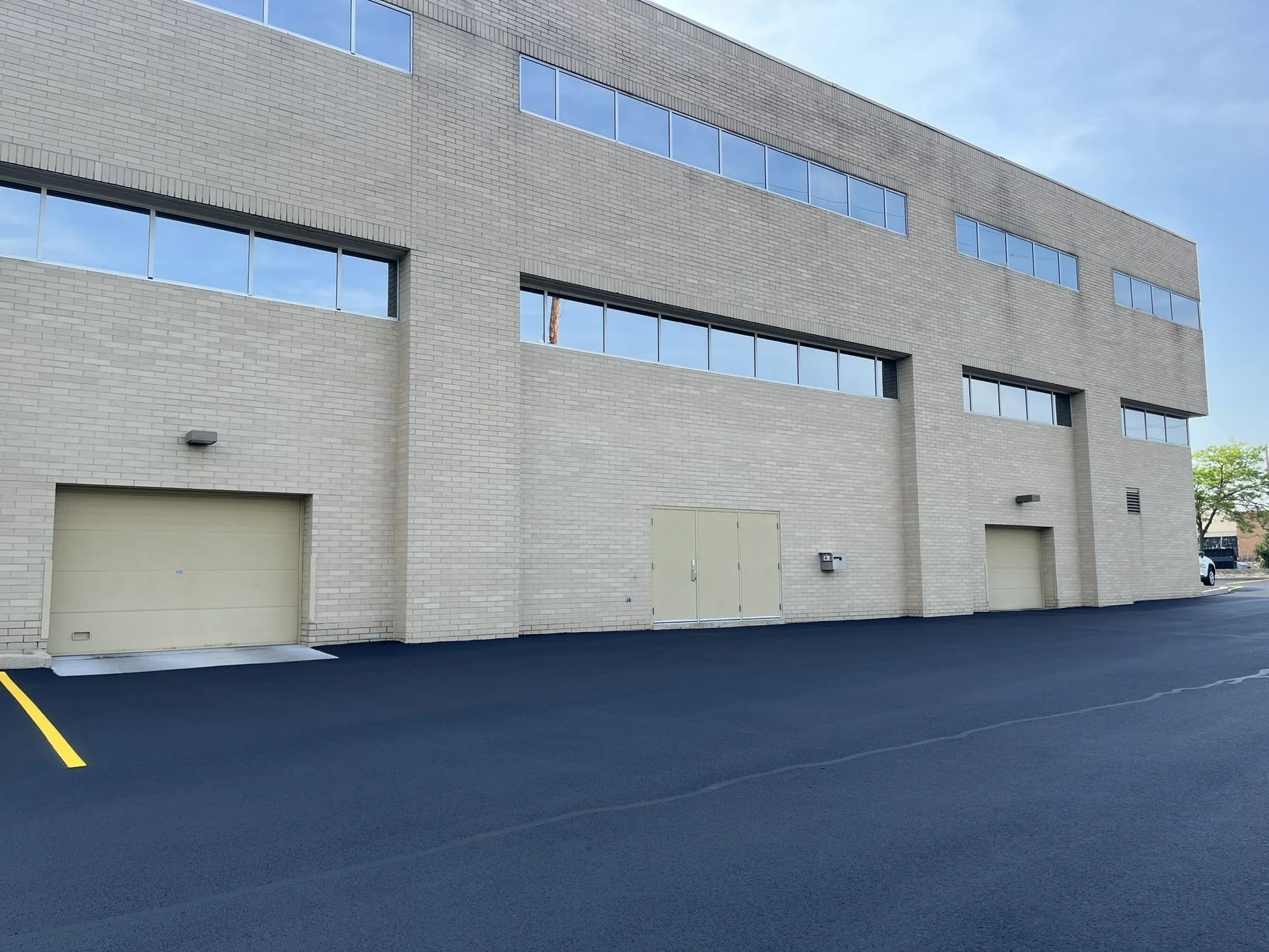 933 N Mayfair Road — Lease in Wauwatosa, WI, photo 7 of 8