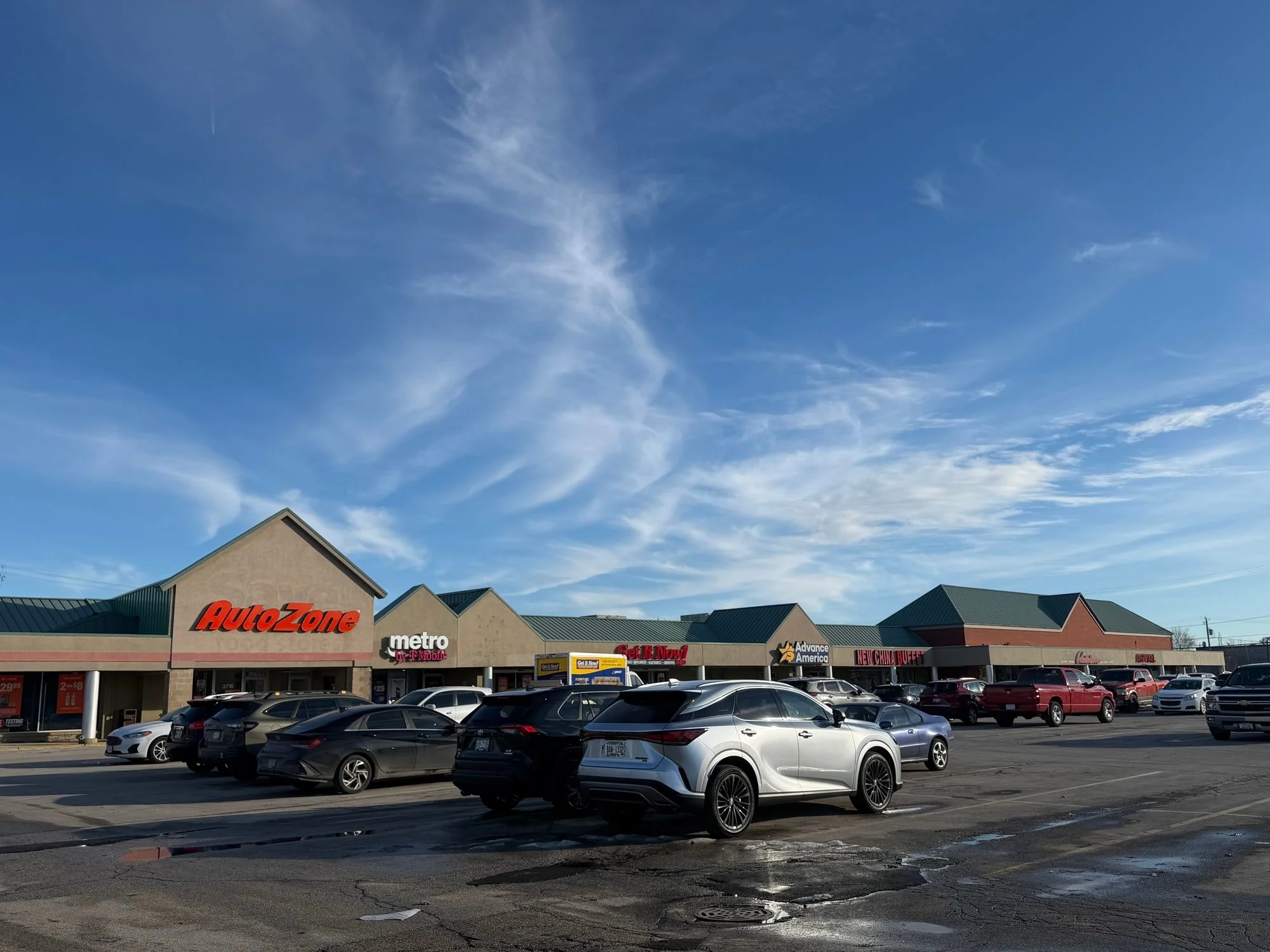 South Towne Center — Lease in Milwaukee, WI, photo 2 of 2