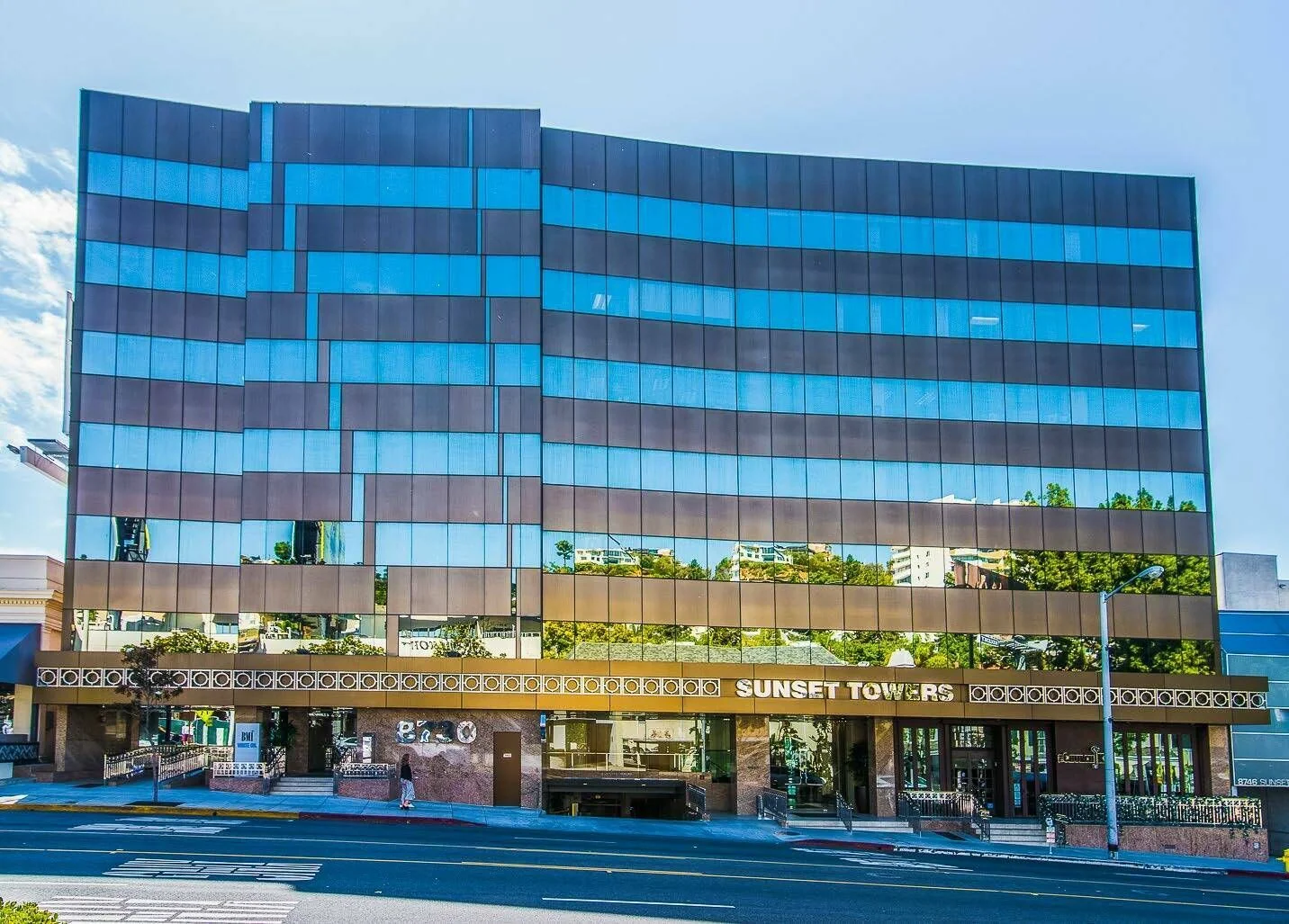 8730 Sunset Boulevard — Lease in West Hollywood, CA, photo 1 of 1
