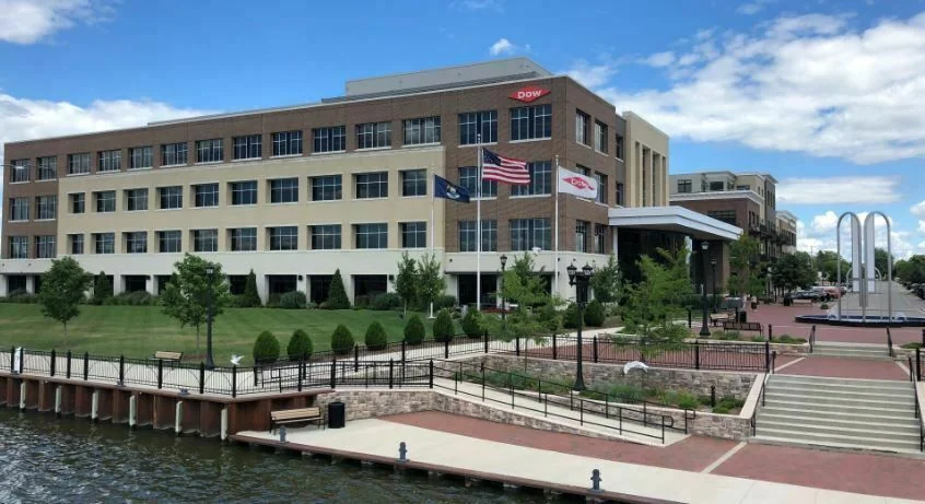 Dow Business Services Center — Lease in Bay City, MI, photo 1 of 3