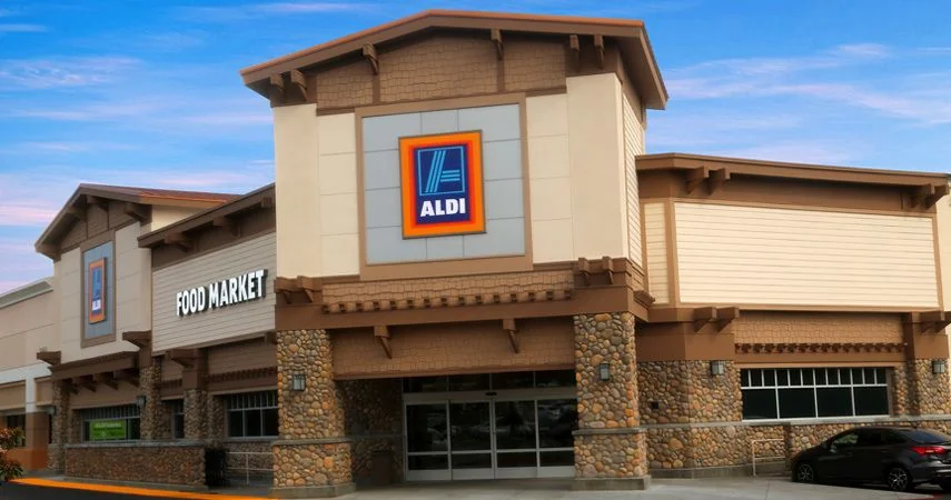 Orchard Village Shopping Center — Lease in Santa Clarita, CA, photo 2 of 4