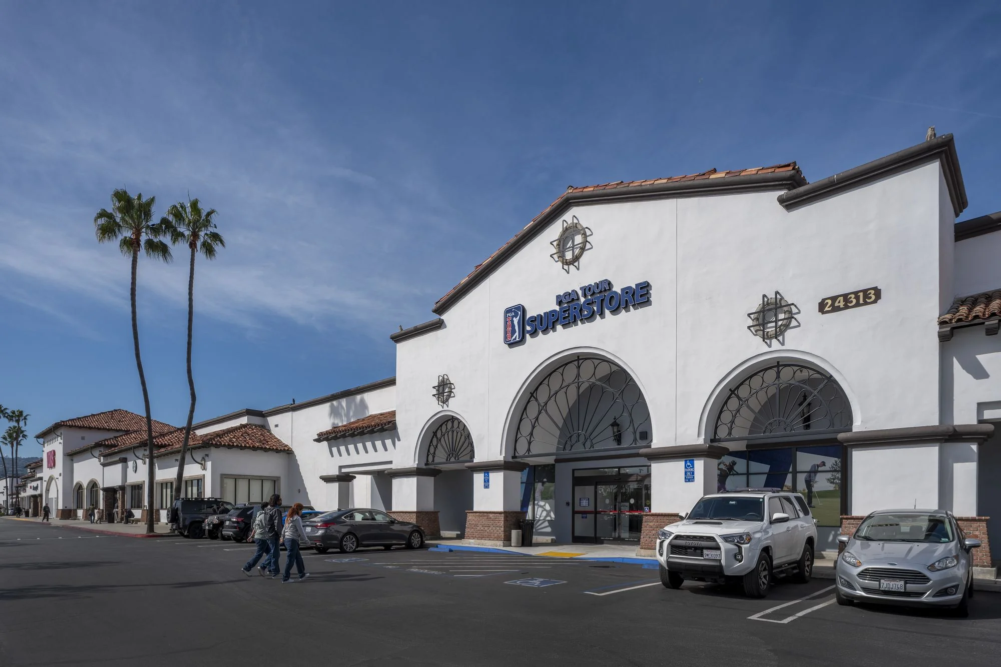 Torrance Crossroads — Lease in Torrance, CA, photo 4 of 8