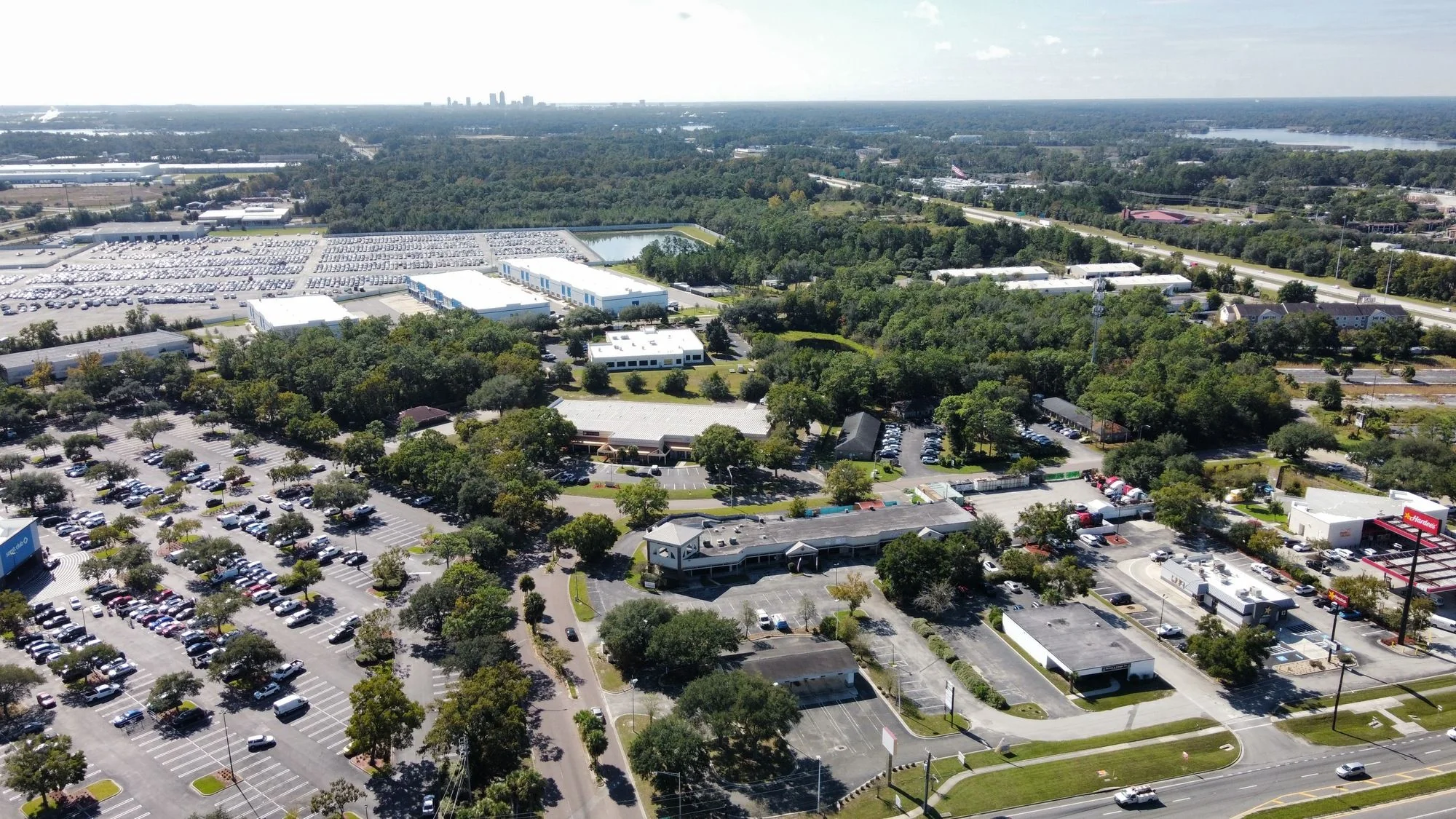 10592 Balmoral Circle — Lease in Jacksonville, FL, photo 2 of 8