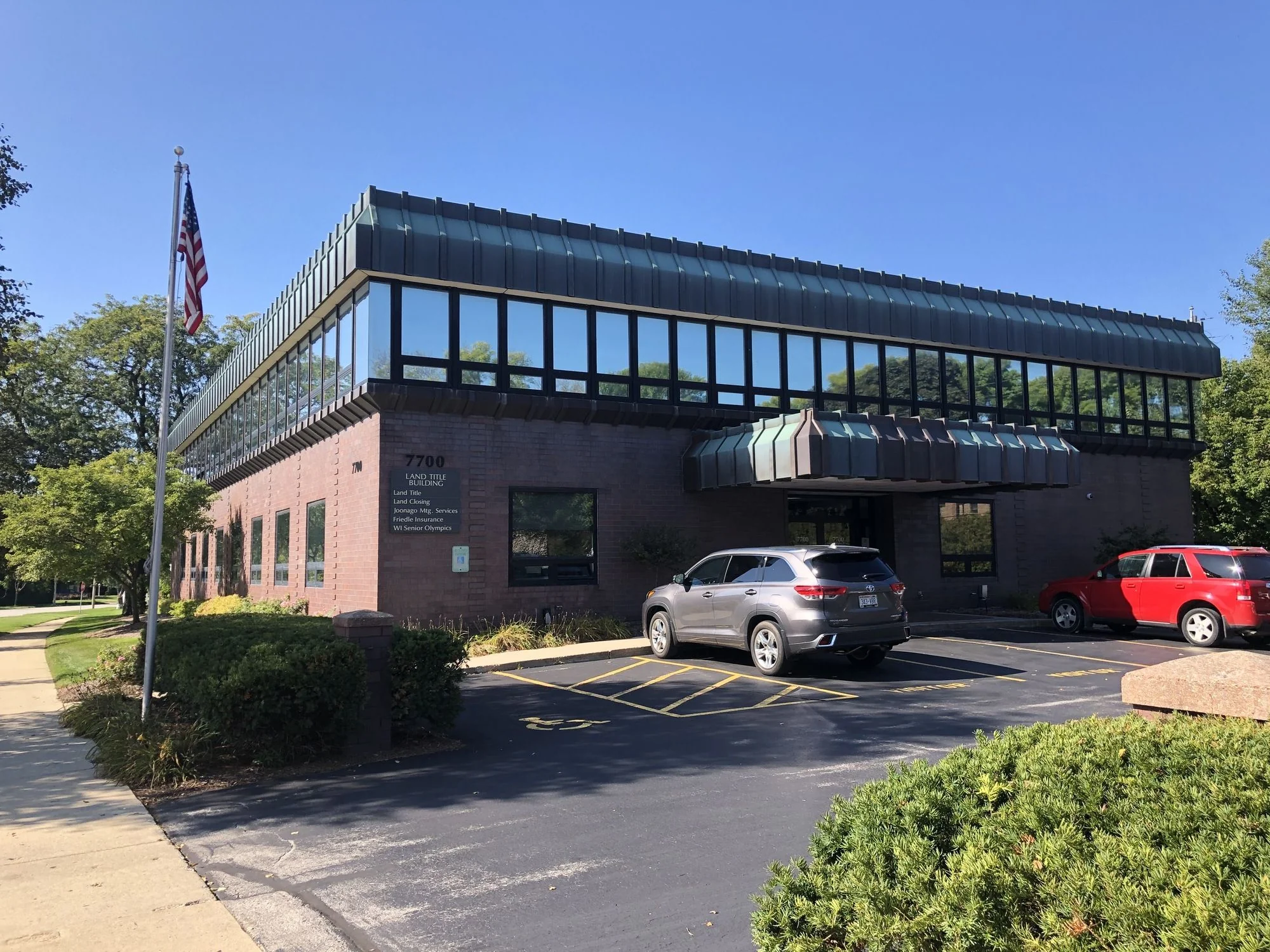 7700 West Bluemound Road — Lease in Wauwatosa, WI, photo 1 of 1