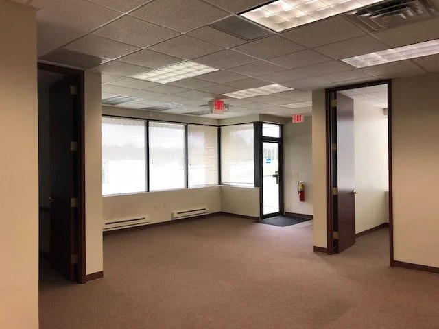Monterey Park Corporate Center — Lease in Milwaukee, WI, photo 4 of 7