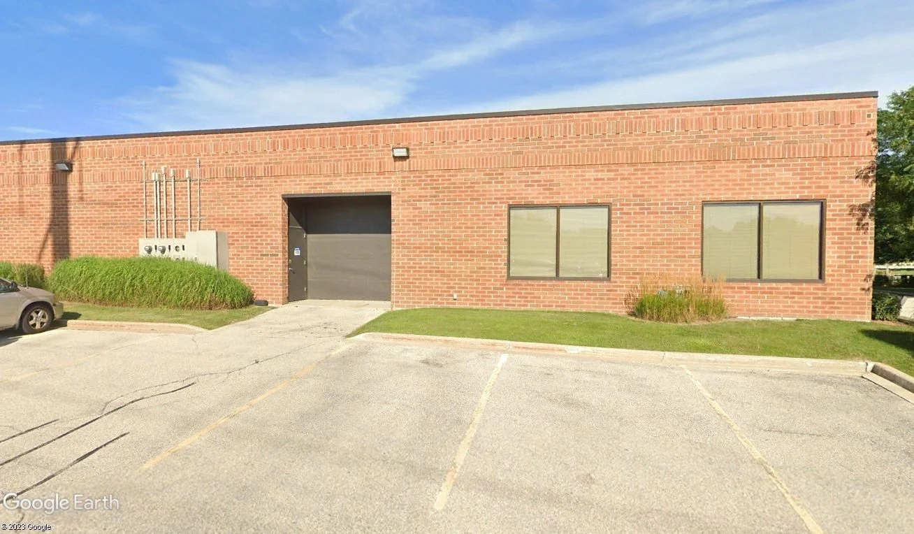 Monterey Park Corporate Center — Lease in Milwaukee, WI, photo 6 of 7