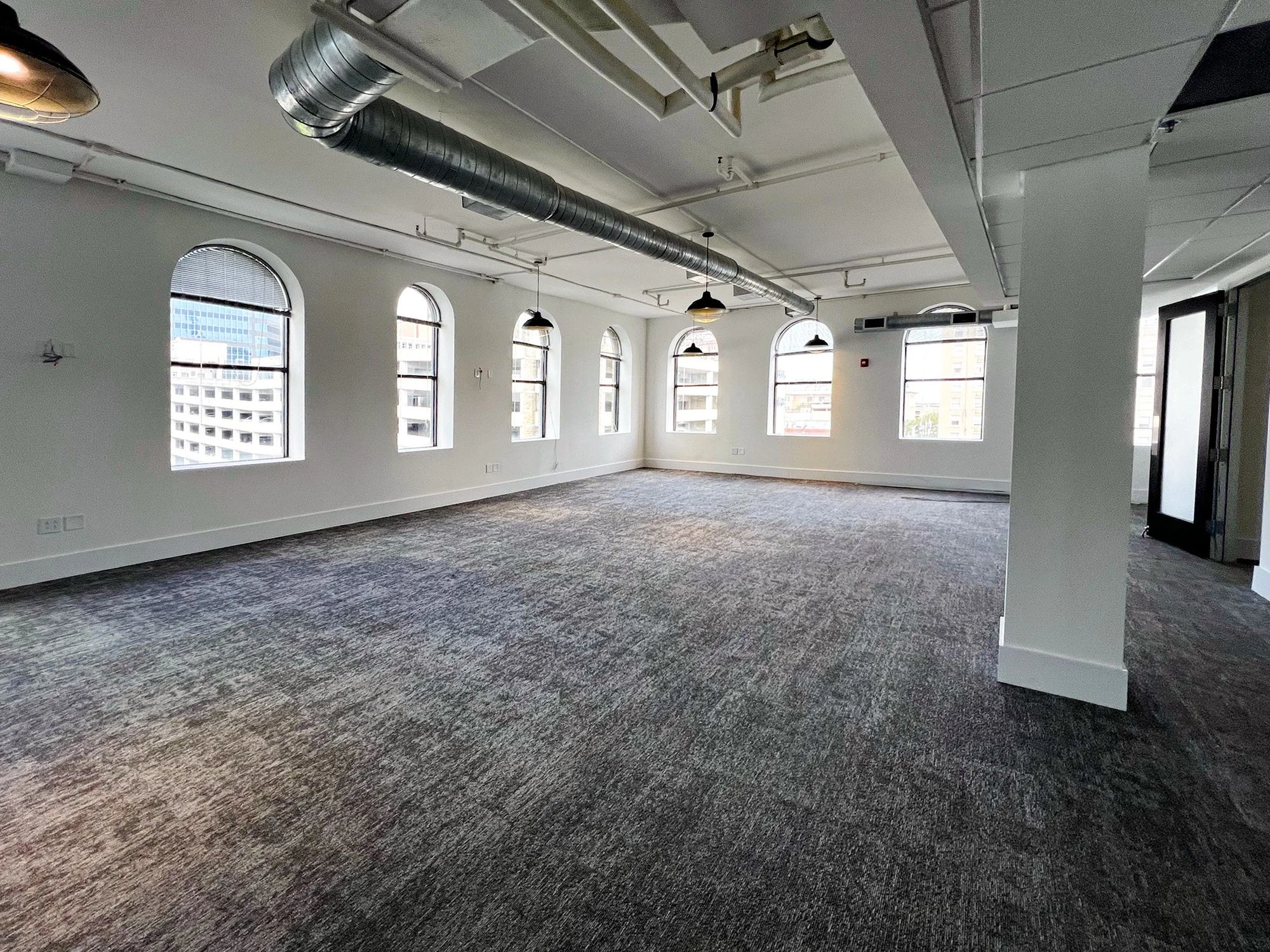Dyal Upchurch Creative Office — Lease in Jacksonville, FL, photo 2 of 8