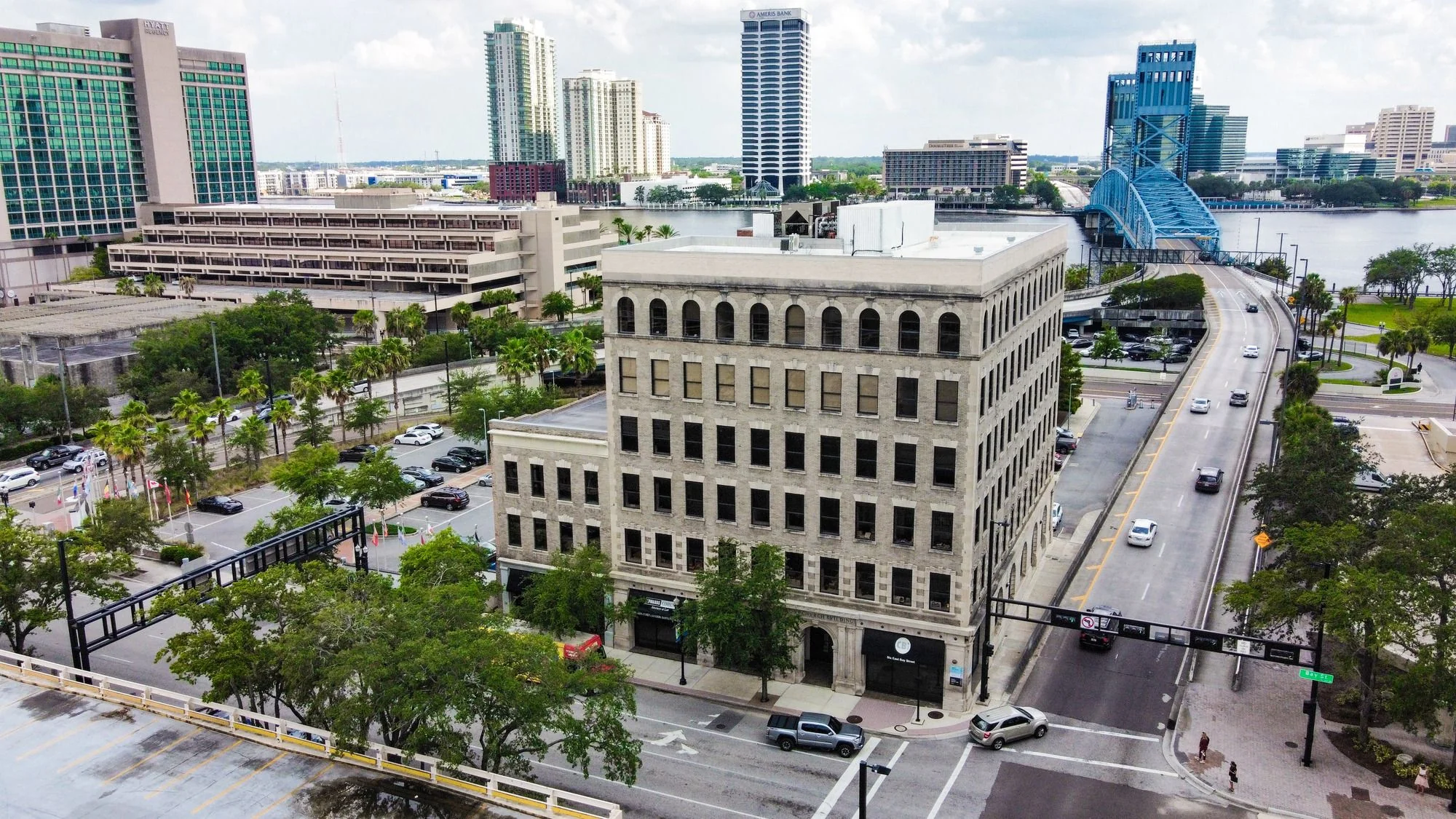 Dyal Upchurch Creative Office — Lease in Jacksonville, FL, photo 5 of 8