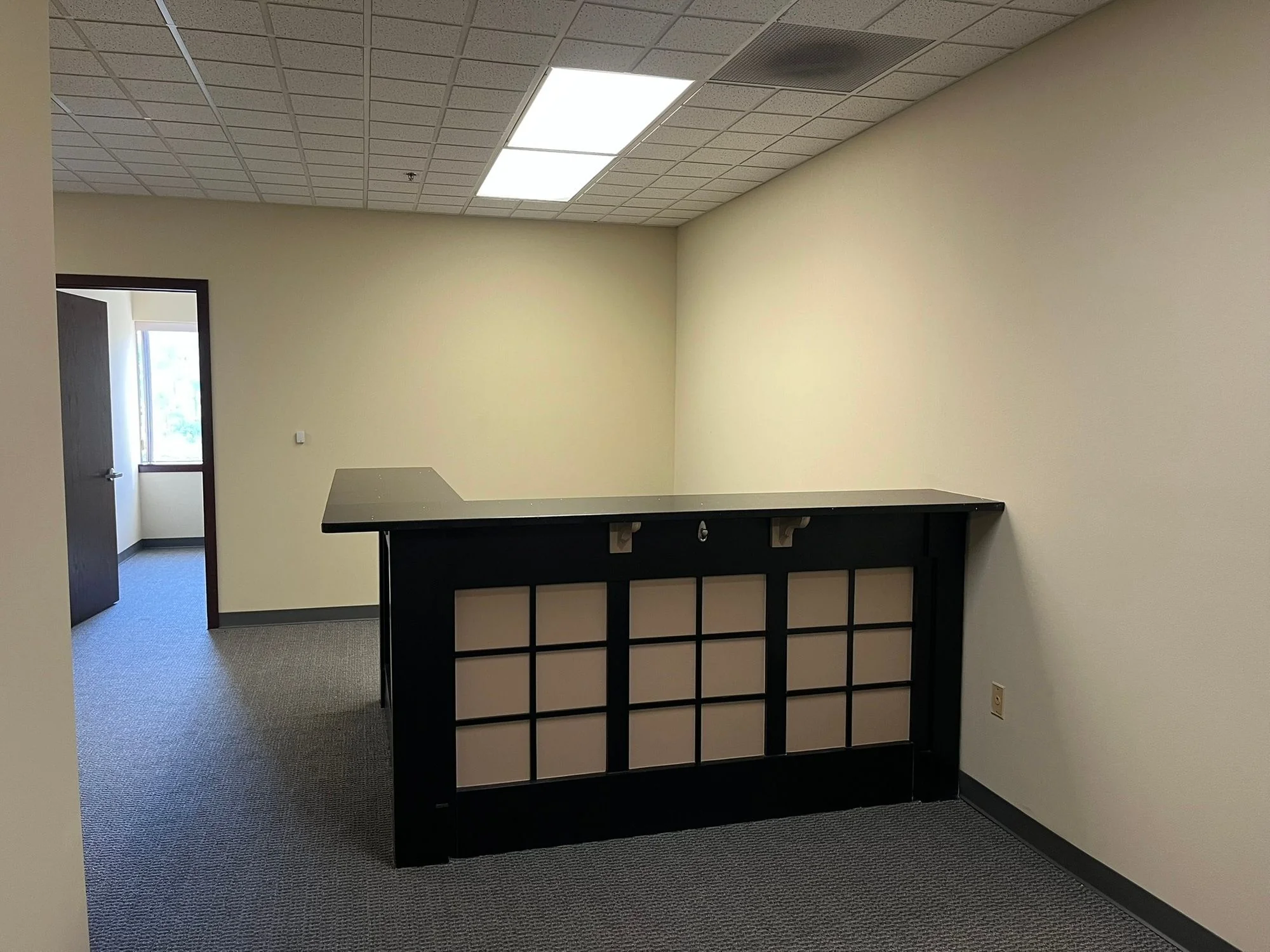 Forest Grove Business Center — Lease in Pewaukee, WI, photo 4 of 8